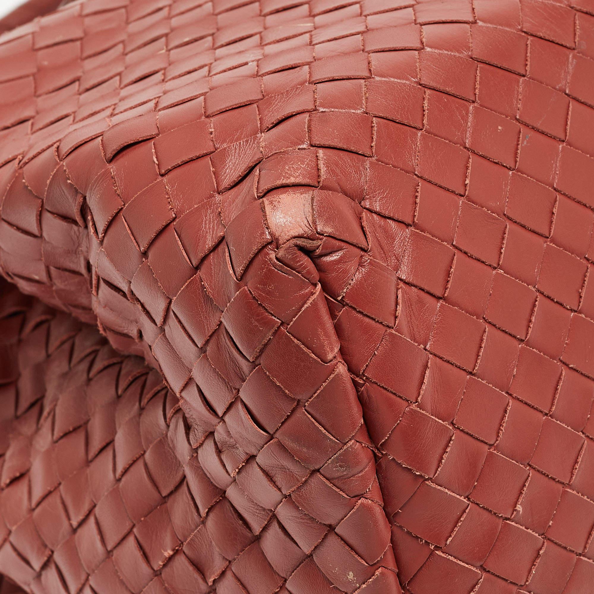 Bottega Veneta Maroon Intrecciato Leather Medium Roma Tote For Sale 8