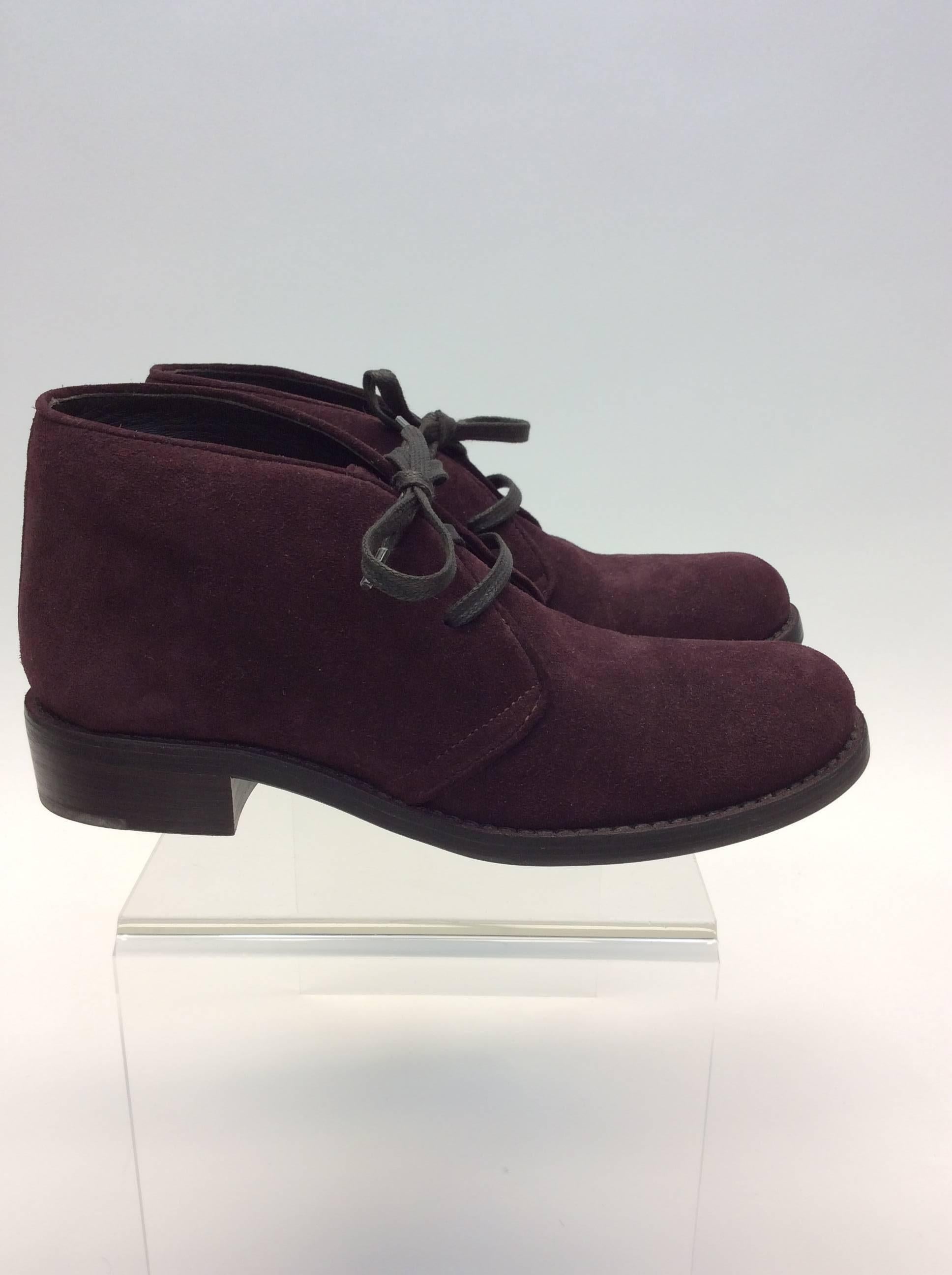 Bottega Veneta Maroon Suede Oxford Shoes
Never been worn
Comes with box
Suede
Maroon
Size 36