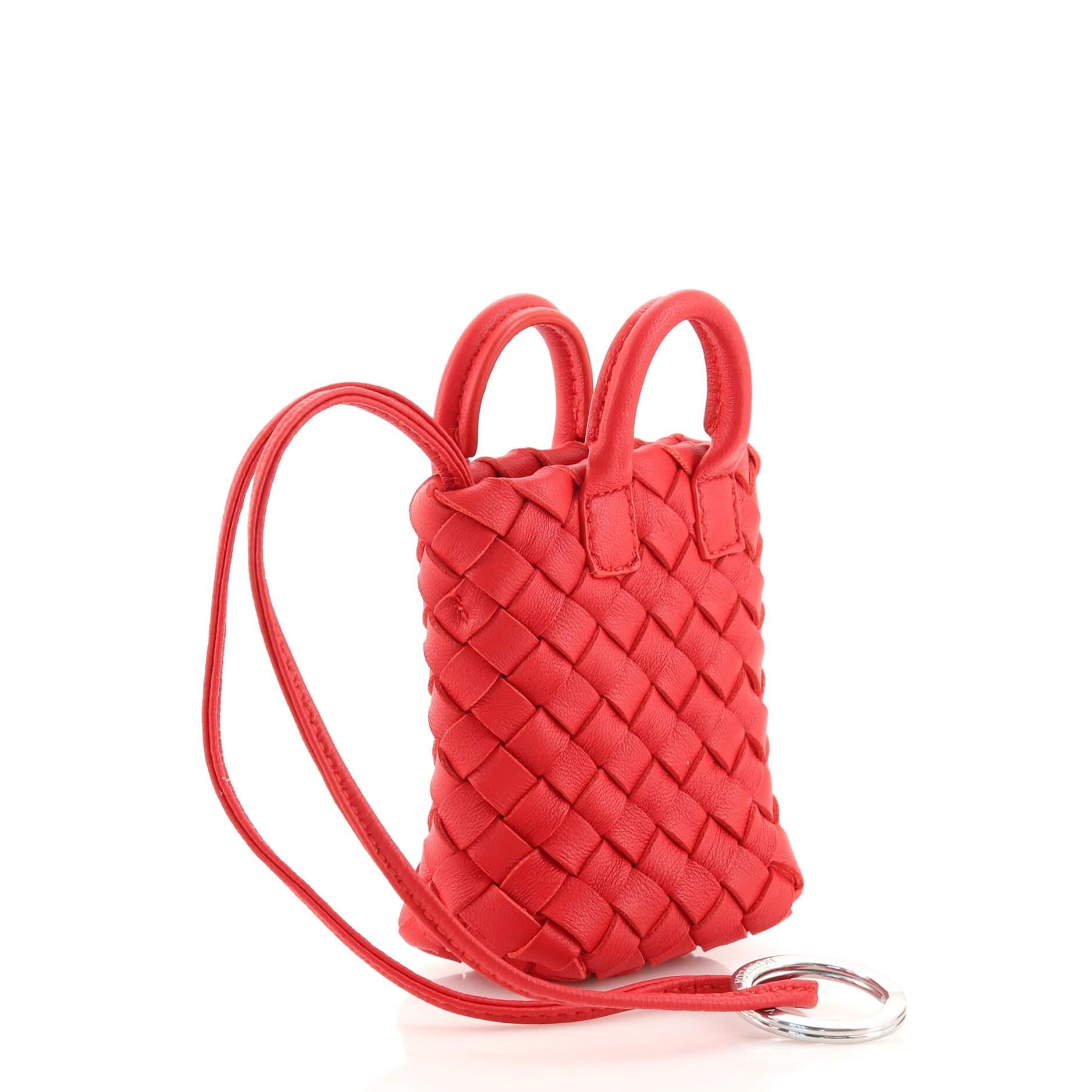 Bottega Veneta Maxi Cabat Bag Charm Intrecciato Nappa In Good Condition In NY, NY
