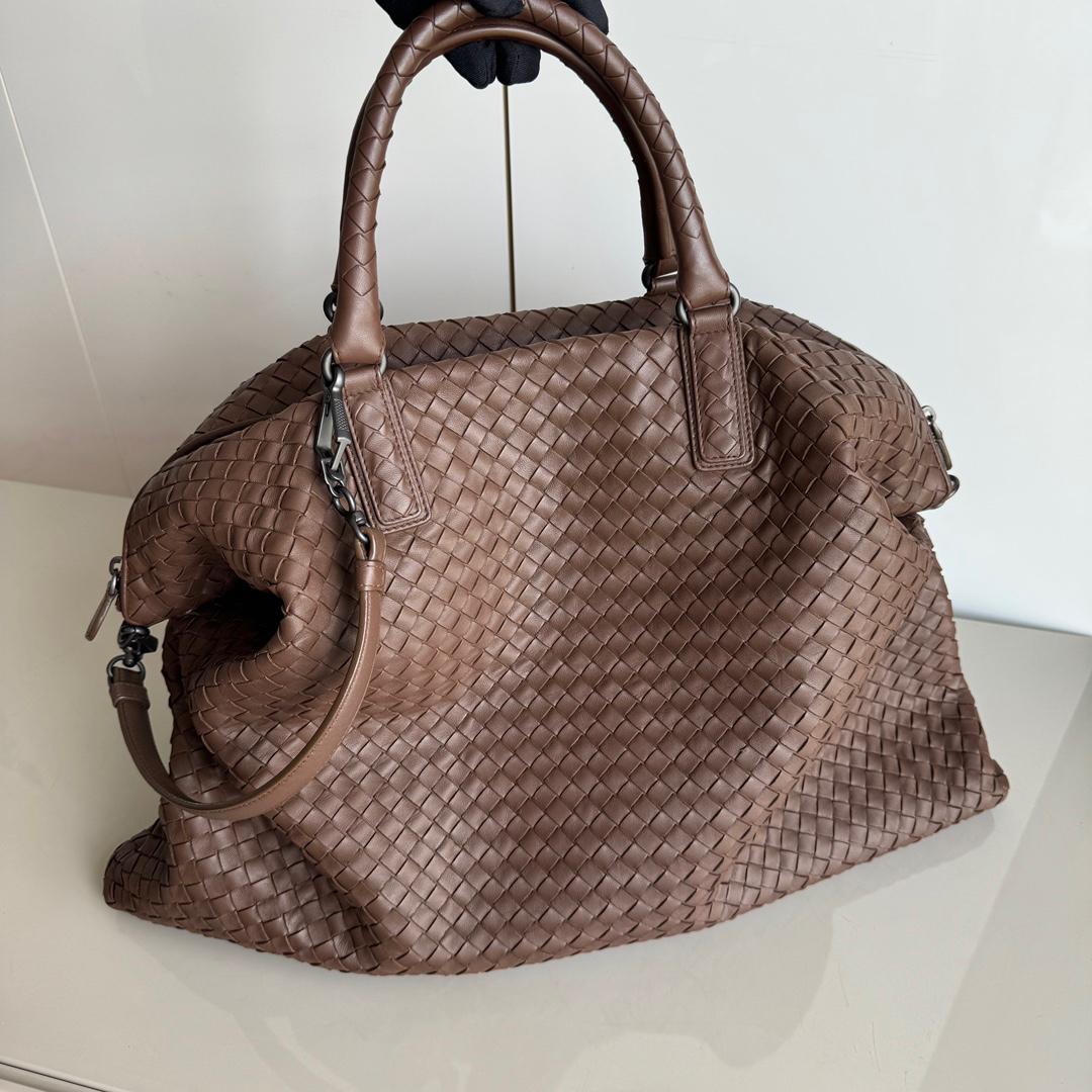Black Bottega Veneta Maxi Convertible Tote Bag Chocolate Brown Leather 50cm