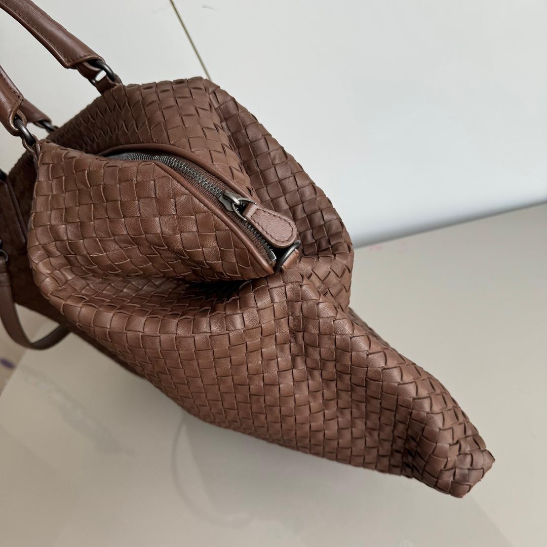 Women's or Men's Bottega Veneta Maxi Convertible Tote Bag Chocolate Brown Leather 50cm