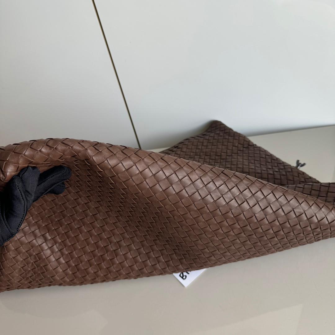 Bottega Veneta Maxi Convertible Tote Bag Chocolate Brown Leather 50cm 2
