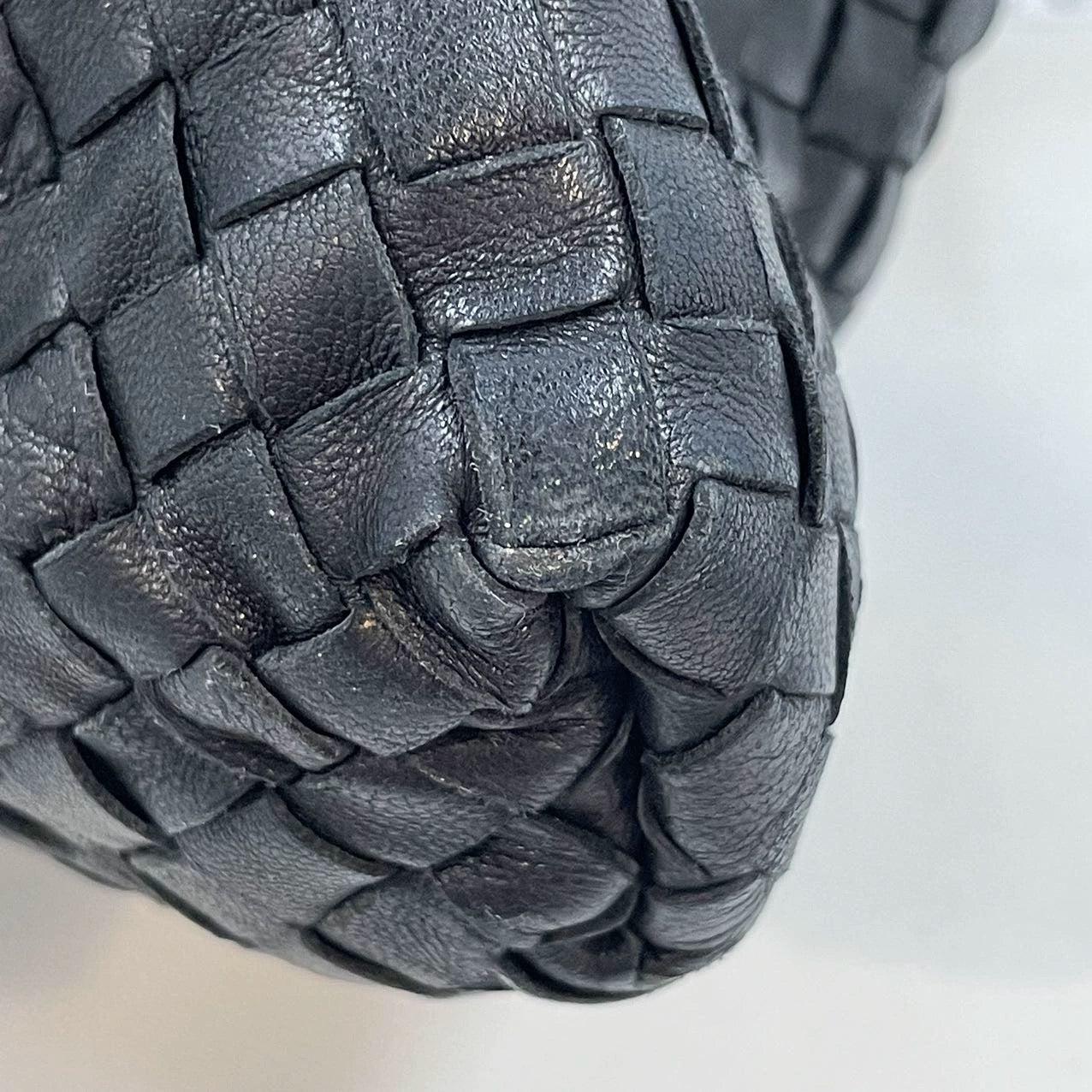 Bottega Veneta Maxi Bolso Tote Convertible Hobo Cuero Negro Bidireccional 50cm en venta 6