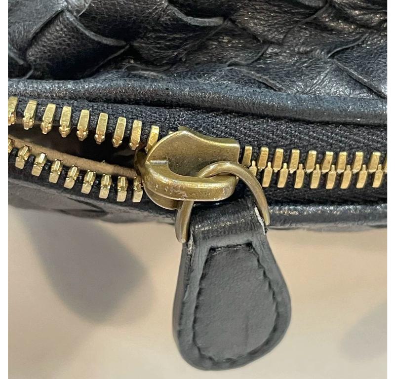 Bottega Veneta Maxi Bolso Tote Convertible Hobo Cuero Negro Bidireccional 50cm en venta 8