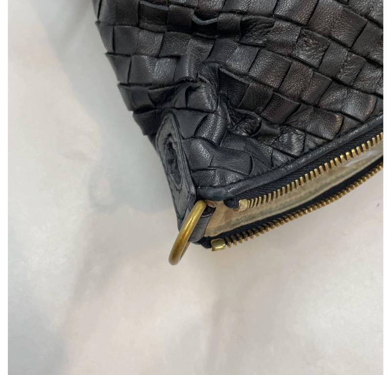 Bottega Veneta Maxi Bolso Tote Convertible Hobo Cuero Negro Bidireccional 50cm en venta 11