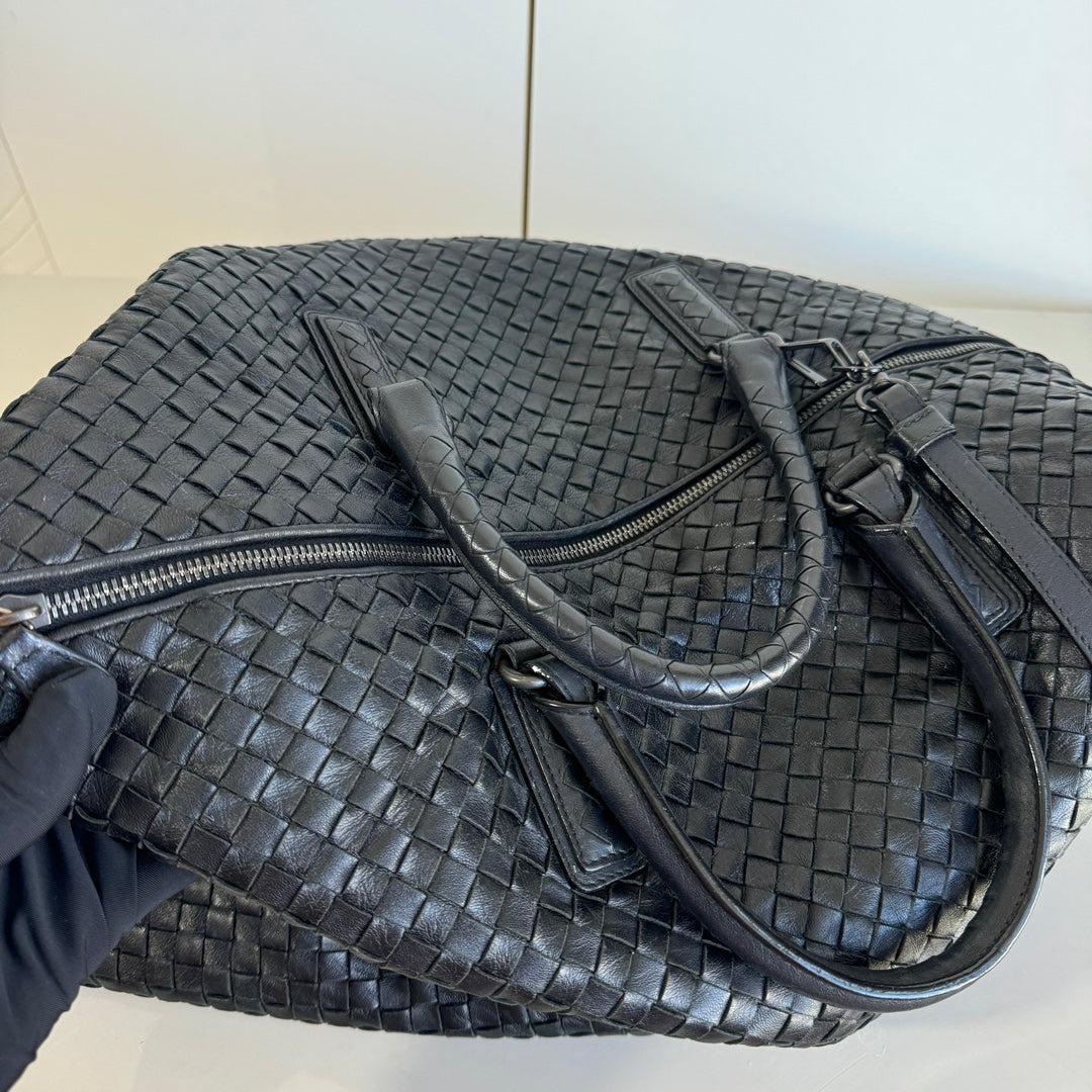 Bottega Veneta Maxi Convertible Tote Bag Hobo Black Leather Two-way Carry 50cm In Excellent Condition In AUBERVILLIERS, FR