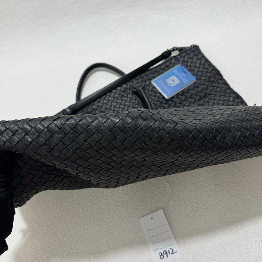 Women's Bottega Veneta Maxi Convertible Tote Bag Hobo Black Leather Two-way Carry 50cm
