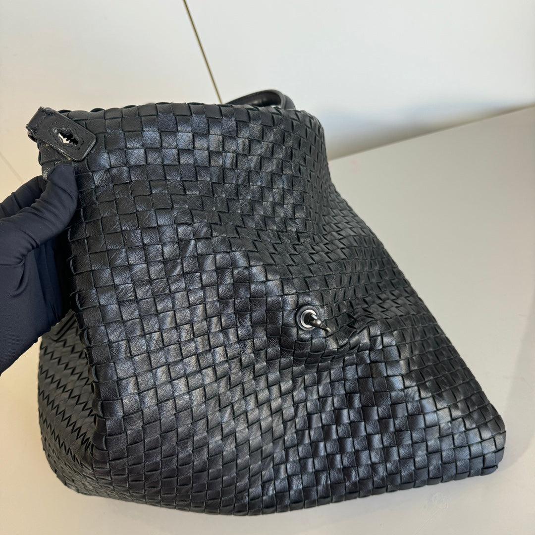Bottega Veneta Maxi Convertible Tote Bag Hobo Black Leather Two-way Carry 50cm 1