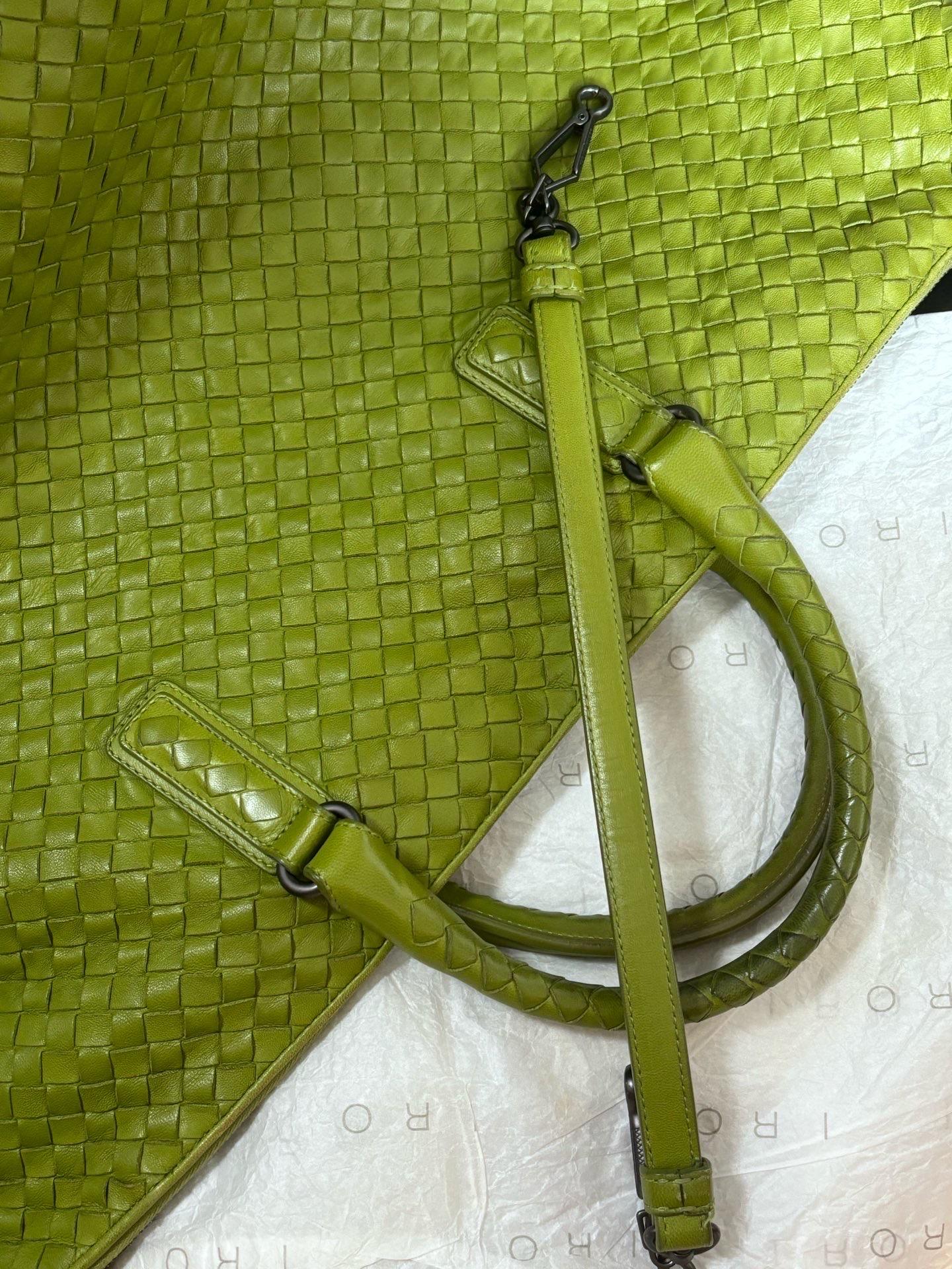 Bottega Veneta Maxi Convertible Tote Bag Hobo Green Leather Two-way Carry 52cm 13