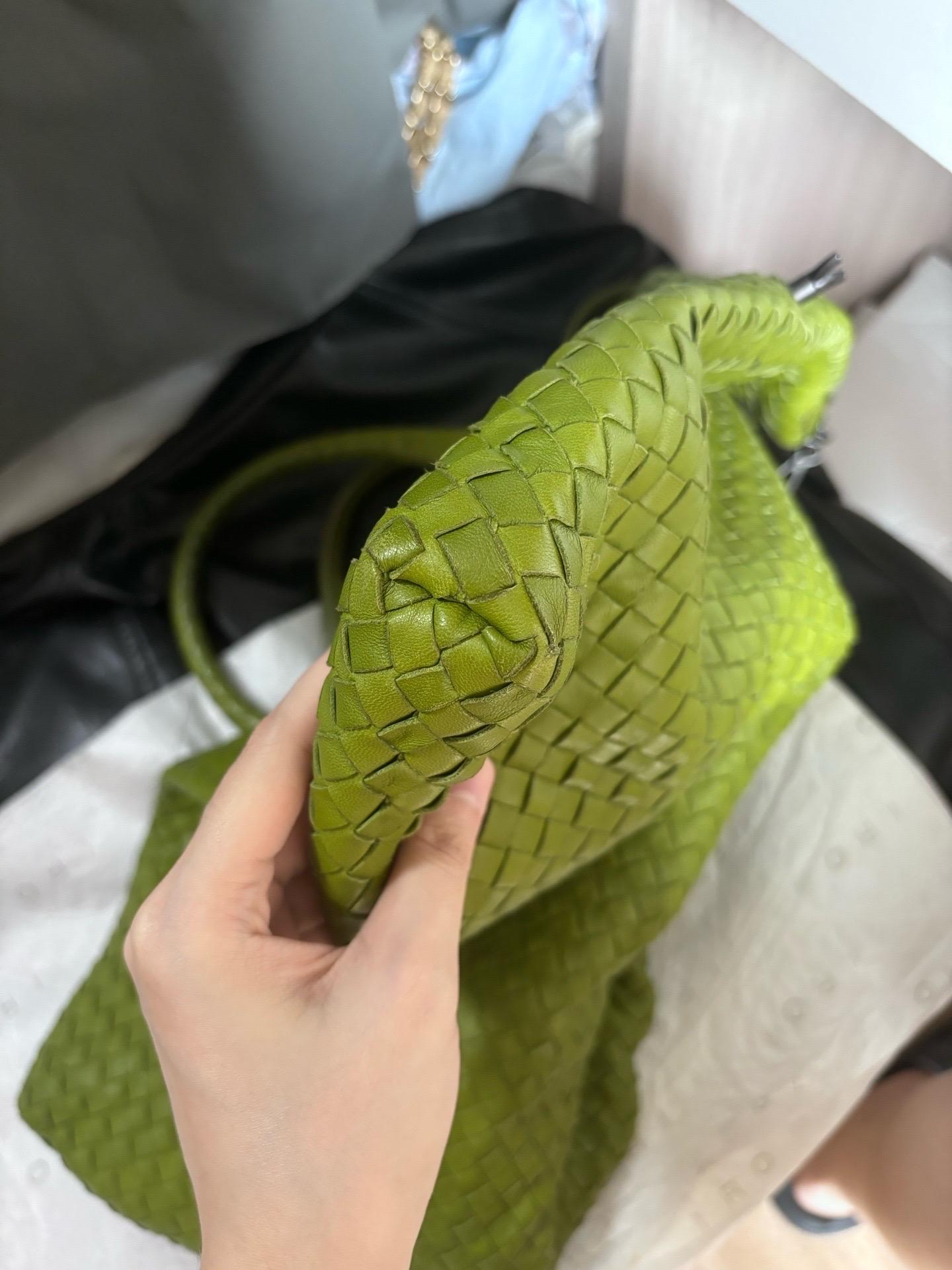 Bottega Veneta Maxi Convertible Tote Bag Hobo Green Leather Two-way Carry 52cm 15