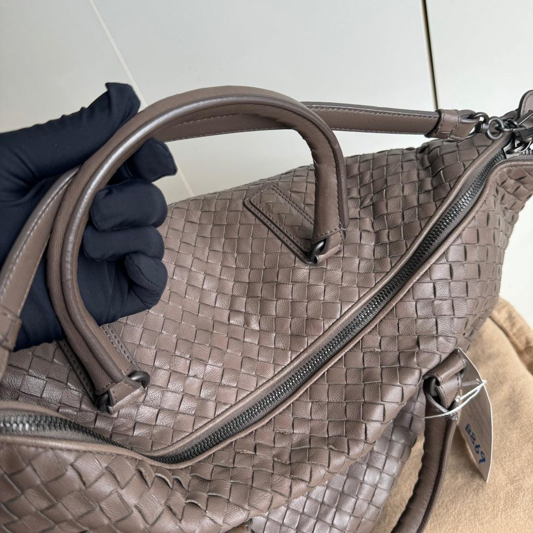 Bottega Veneta Maxi Convertible Tote Bag Hobo Grey Leather Two-way Carry 50cm 7