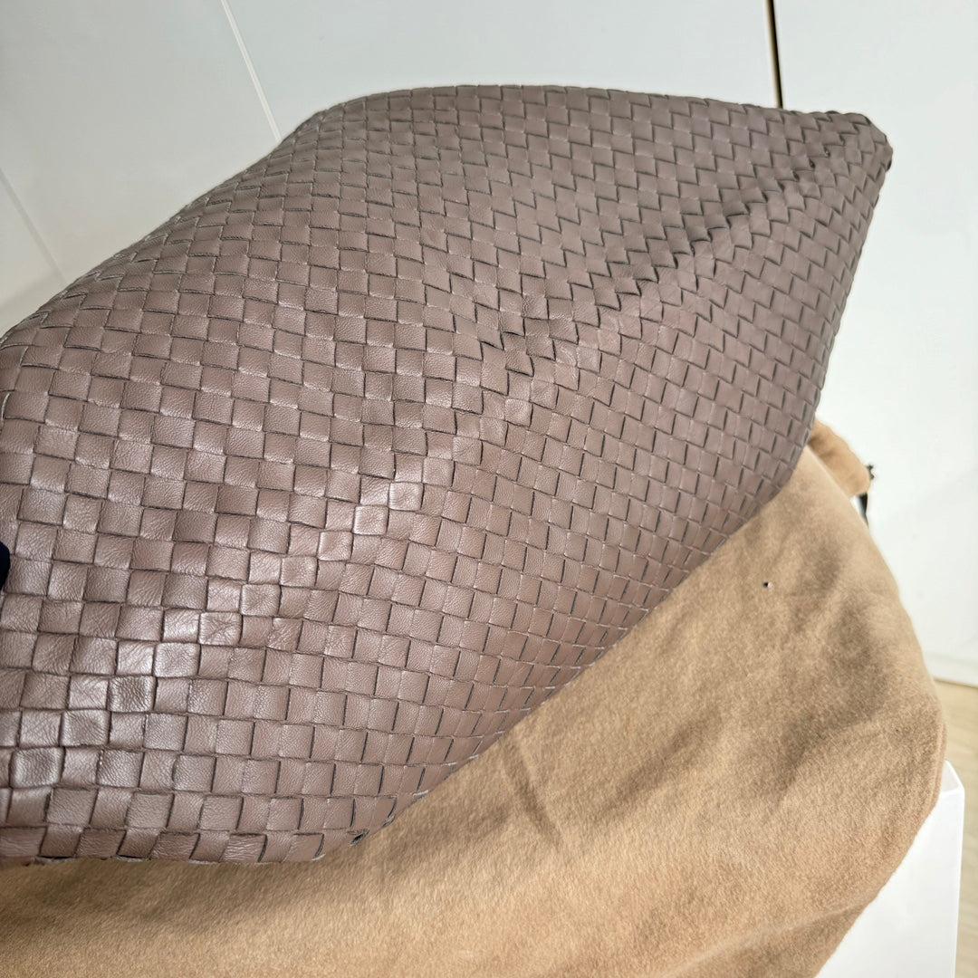 Bottega Veneta Maxi Convertible Tote Bag Hobo Grey Leather Two-way Carry 50cm 2