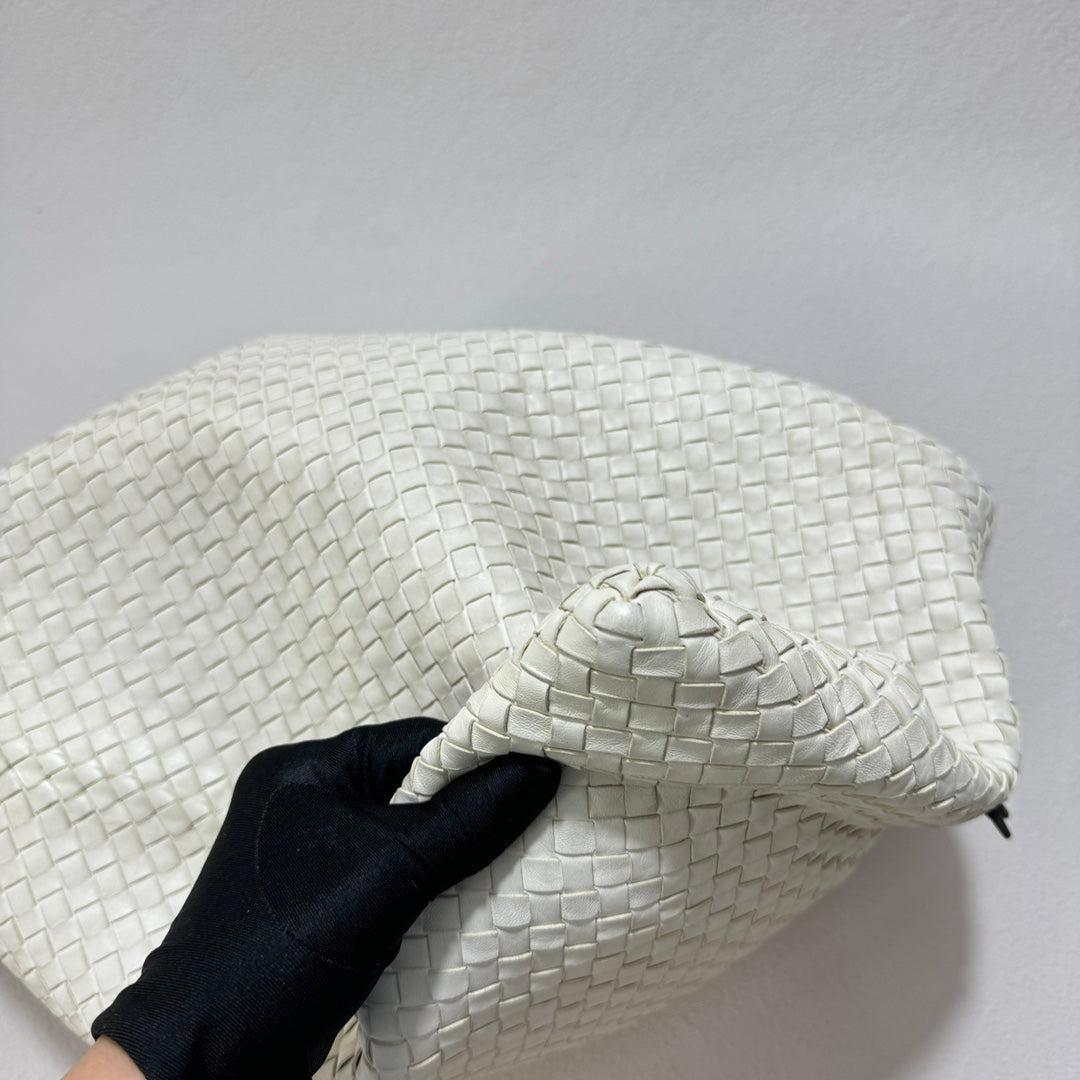 Bottega Veneta Maxi Convertible Tote Bag White Leather Two-way Carry 50cm 2