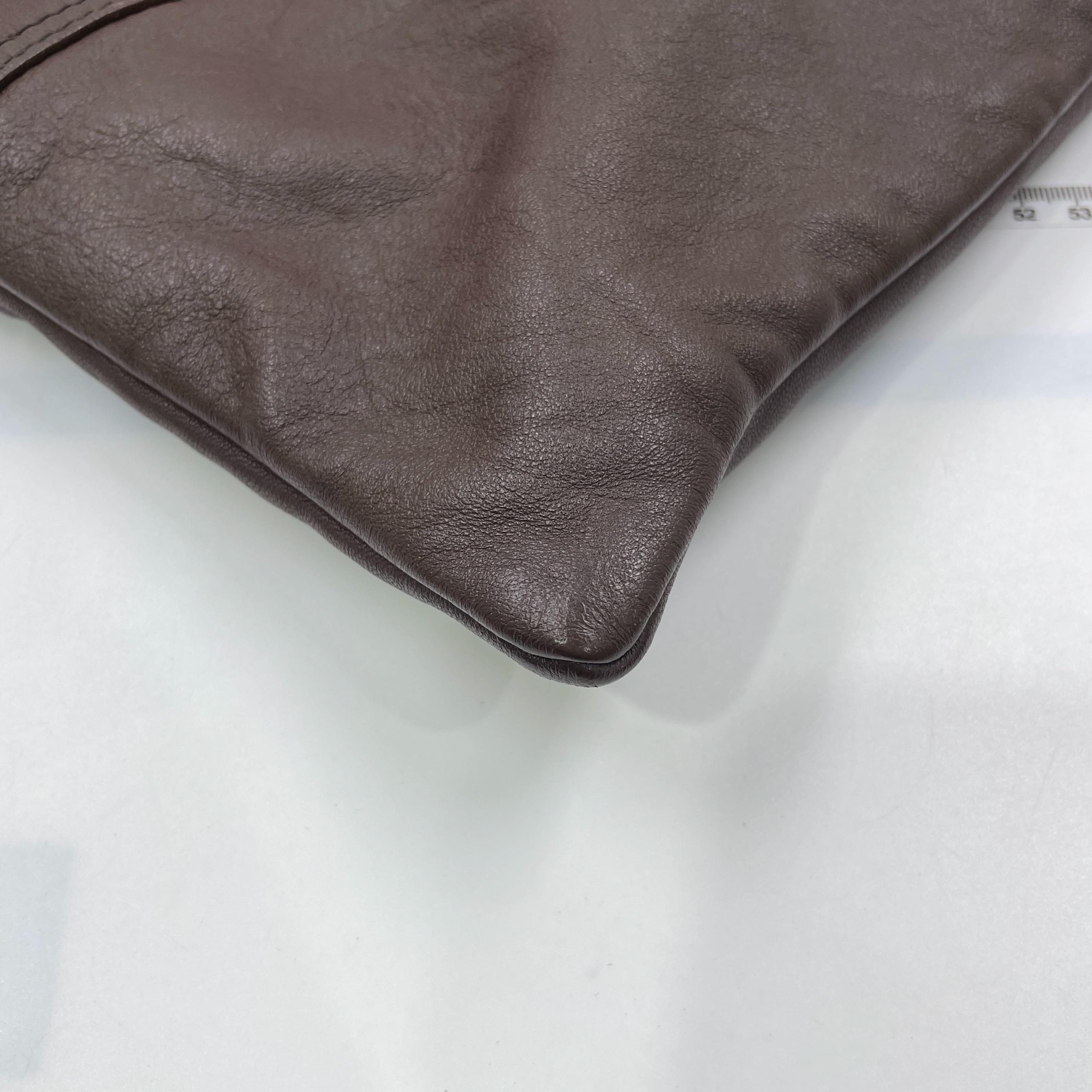 Bottega Veneta Maxi Convertible Tote Dunkelschokolade Braun Glattleder 50cm im Angebot 7