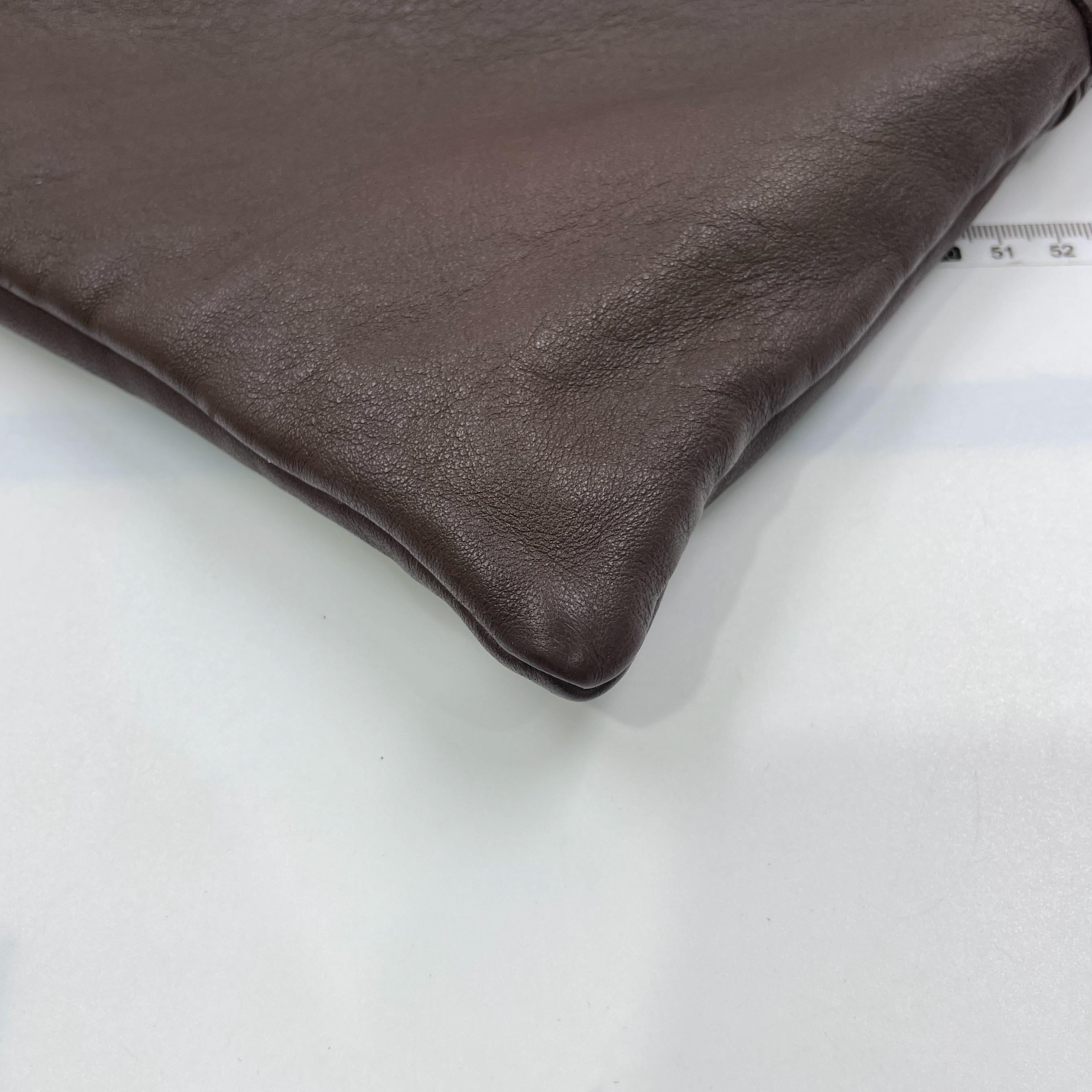 Bottega Veneta Maxi Convertible Tote Dunkelschokolade Braun Glattleder 50cm im Angebot 8