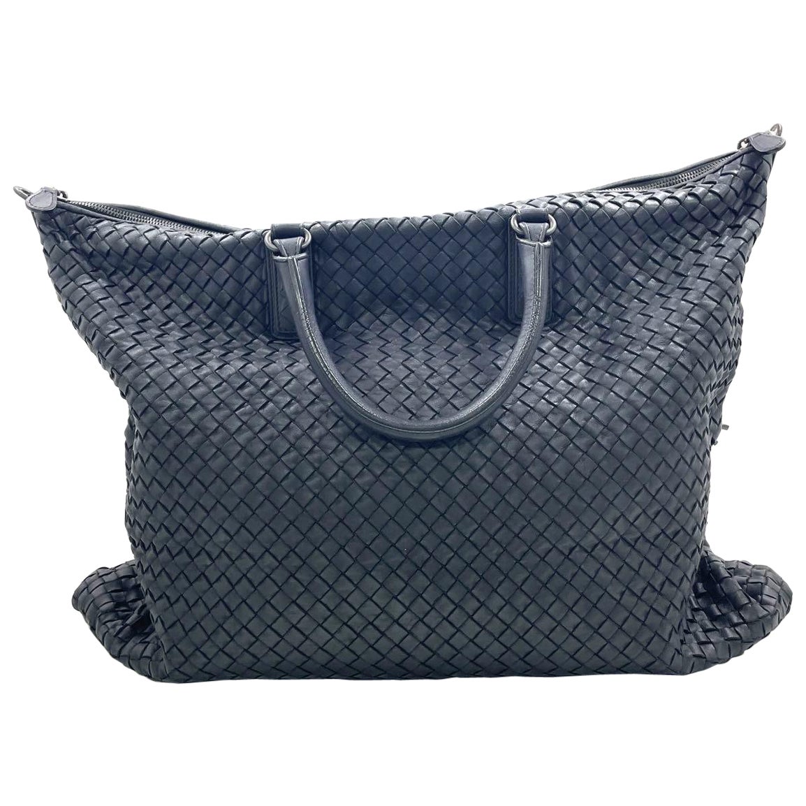 Bottega Veneta Maxi Convertible Tote Dark Navy Leather 50cm en vente