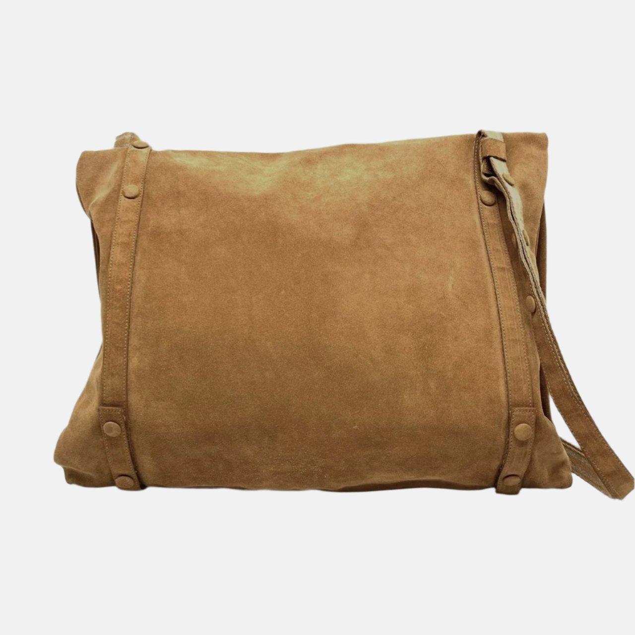 Bottega Veneta Maxi Messenger Bag Suede Leather Tan
 These are professional photos of the actual bag.
 CONDITION: VERY GOOD
 This authentic preloved / preowned Bottega Veneta messenger bag is very rare and in very good condition. Light scuffs on the