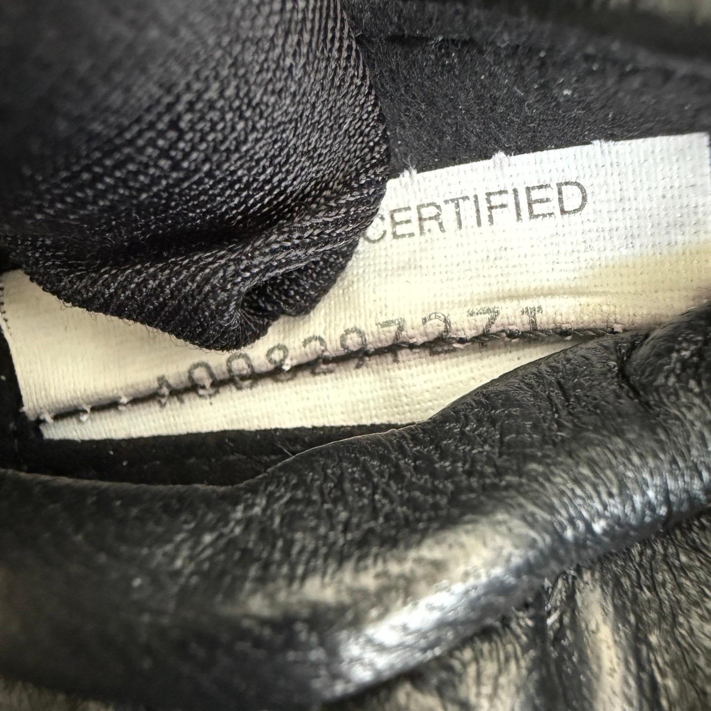 Bottega Veneta Medium Andiamo Schwarz Intrecciato Handtasche im Angebot 11