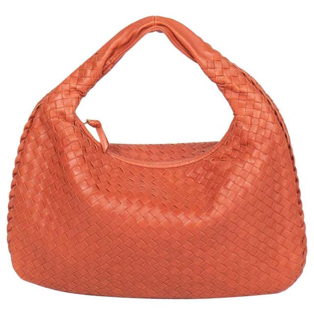 Bottega Veneta Medium Hobo Bag For Sale at 1stDibs | crossbody hobo bag ...