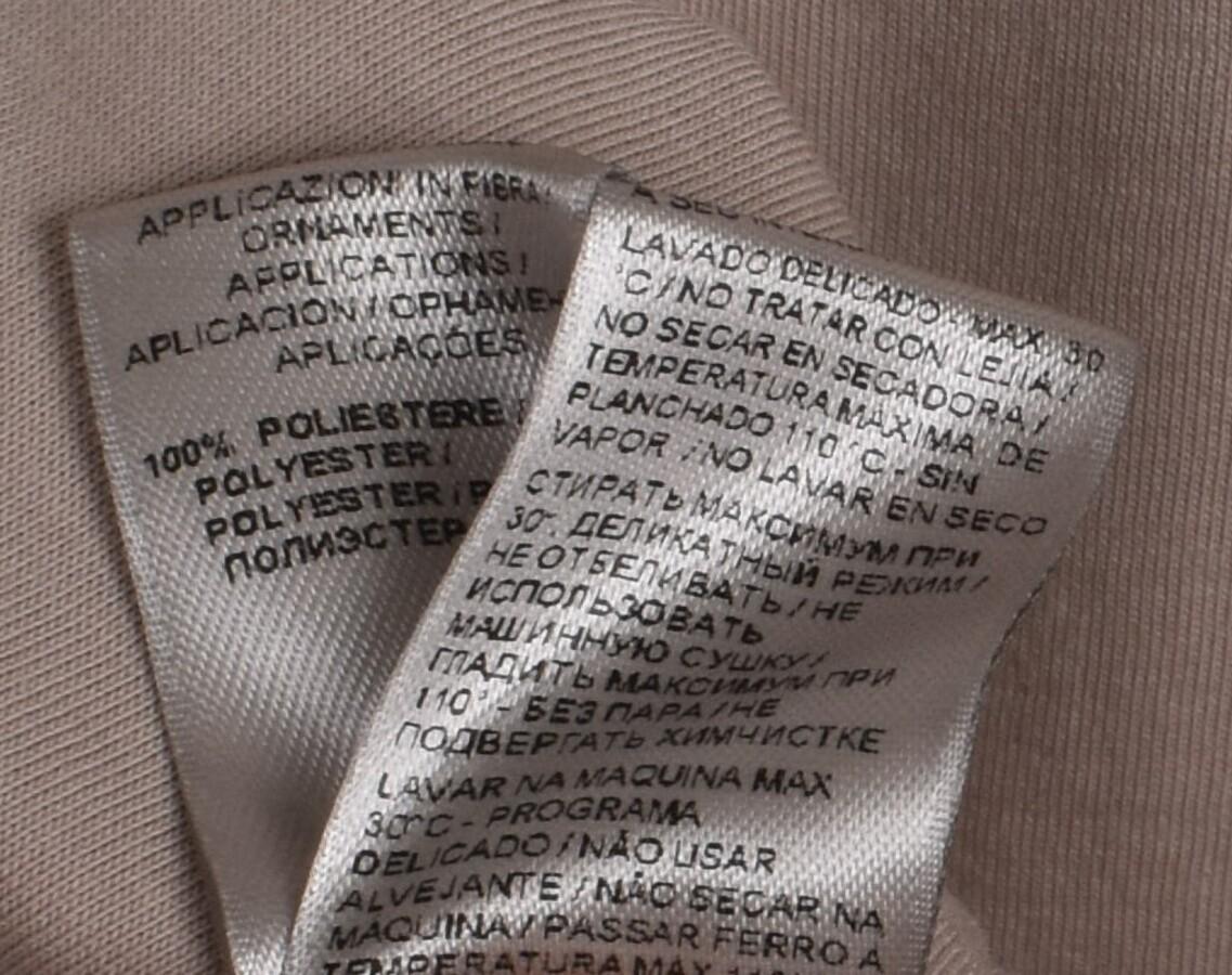 Prüfen Sie meine anderen Angebote. Habe viele weitere Designerkleidung zu verkaufen. Offen für alle Angebote.
Artikel zu verkaufen ist 100% echt Bottega Veneta Männer Hoodie, S1610, KE2
Farbe: Beige
(Eine tatsächliche Farbe kann ein wenig variieren