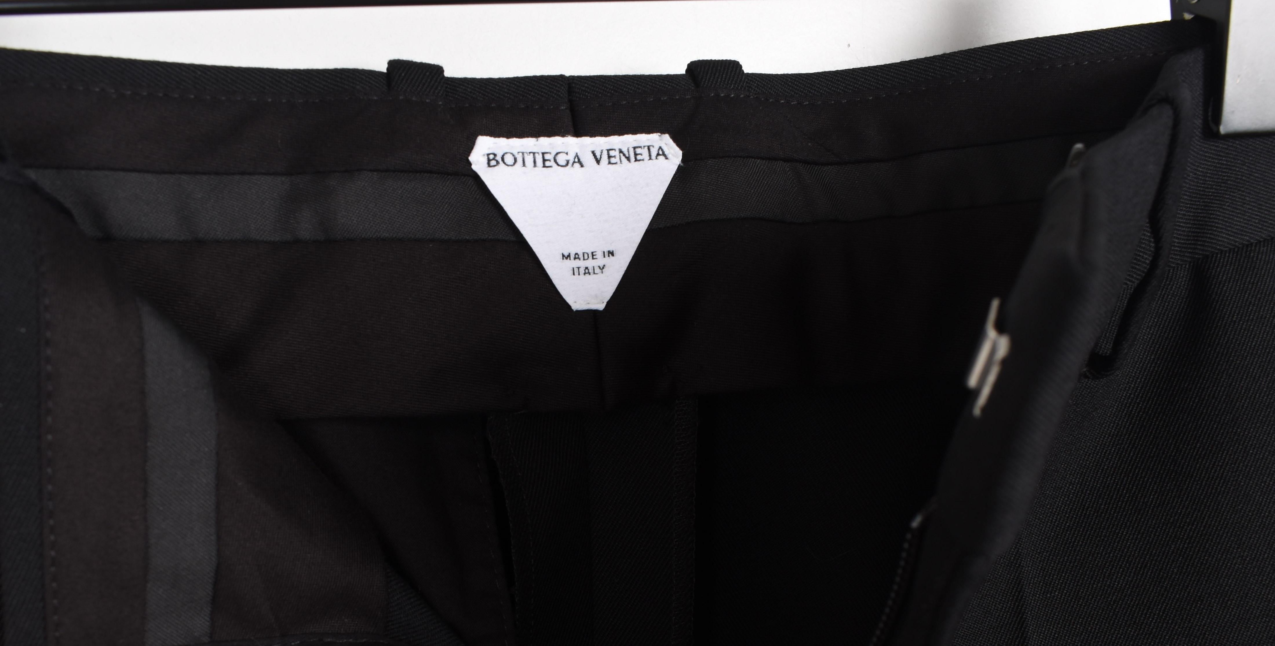 Bottega Veneta Hommes Pantalon évasé Taille moderne IT46-Small en vente 2