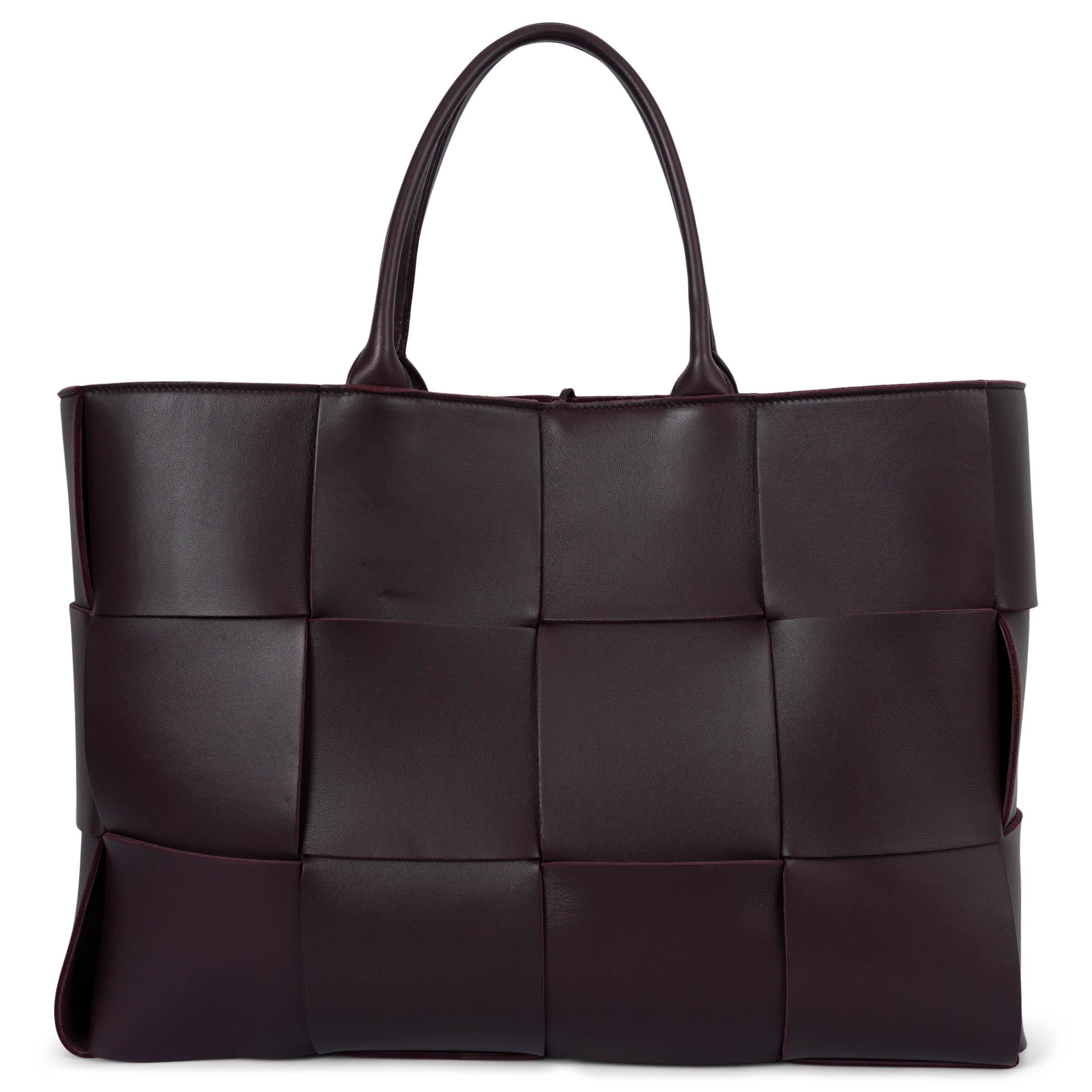 BOTTEGA VENETA Merlot burgundy Intrecciato Leder ARCO LARGE TOTE Tasche aus Leder ARCO LARGE im Angebot bei 1stDibs