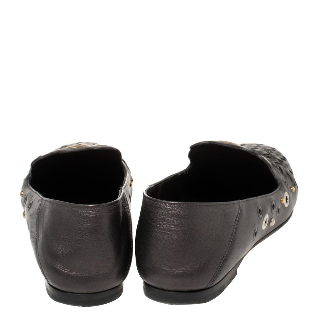 Bottega Veneta Metallic Black Intrecciato Leather Studded Loafers Size 39 In Good Condition In Dubai, Al Qouz 2