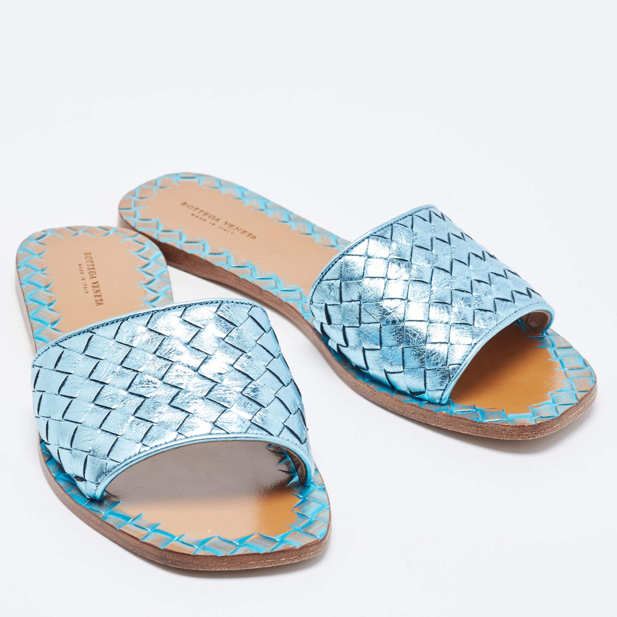 Women's Bottega Veneta Metallic Blue Leather Flat Slides Size 38.5