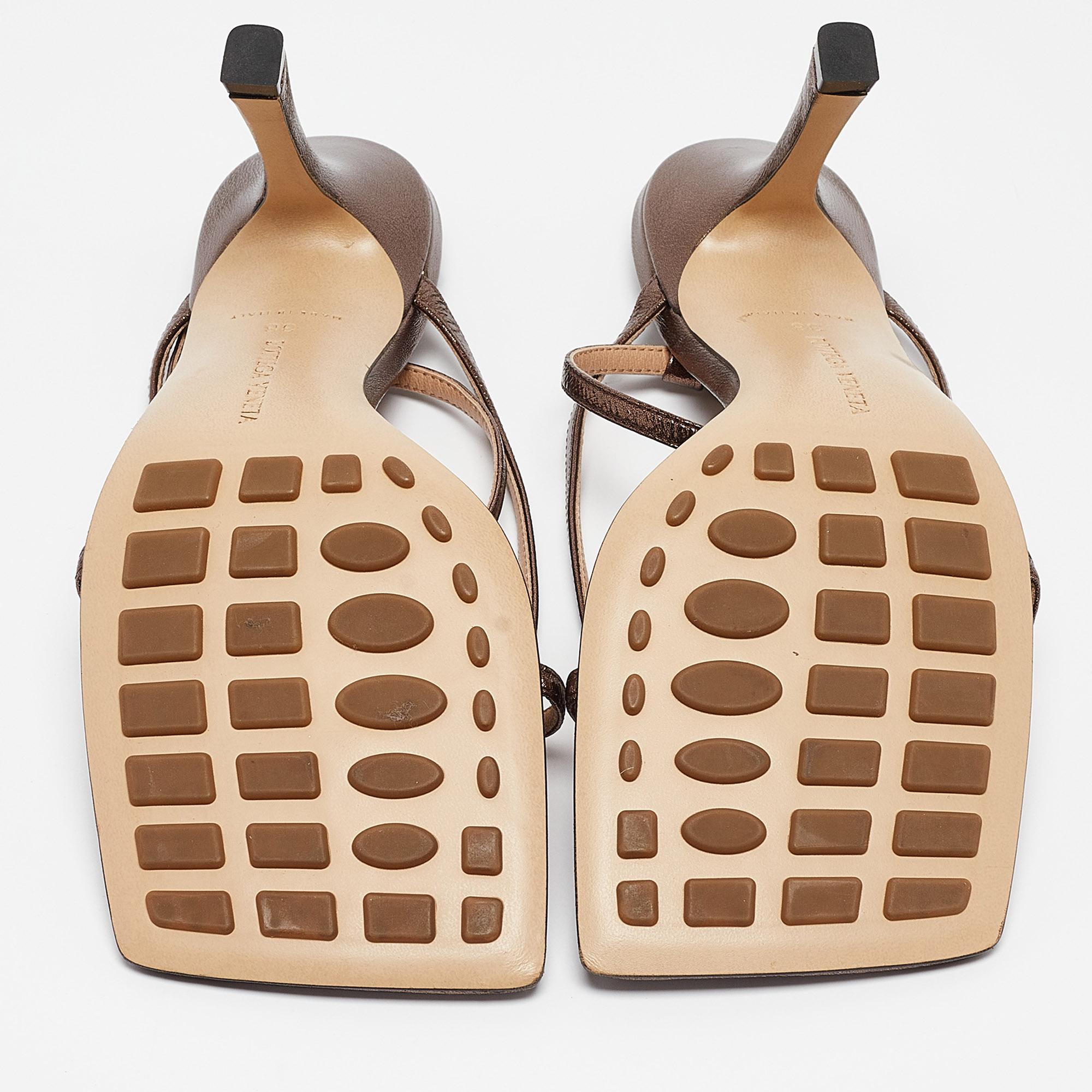 Bottega Veneta Metallic Brown Leather Stretch Ankle Strap Sandals Size 38 For Sale 3
