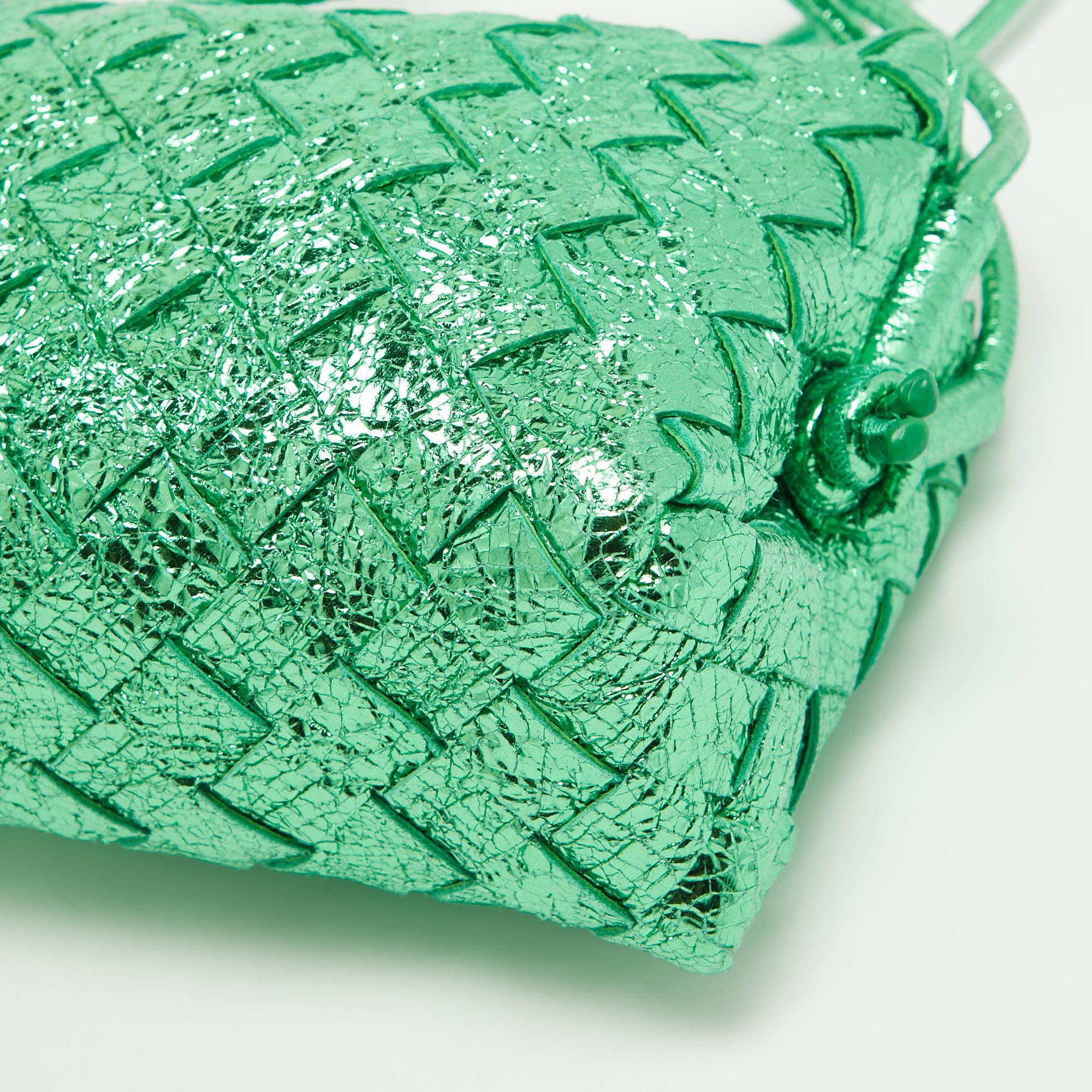 Women's or Men's Bottega Veneta Metallic Green Intrecciato Leather Mini Loop Camera Bag For Sale