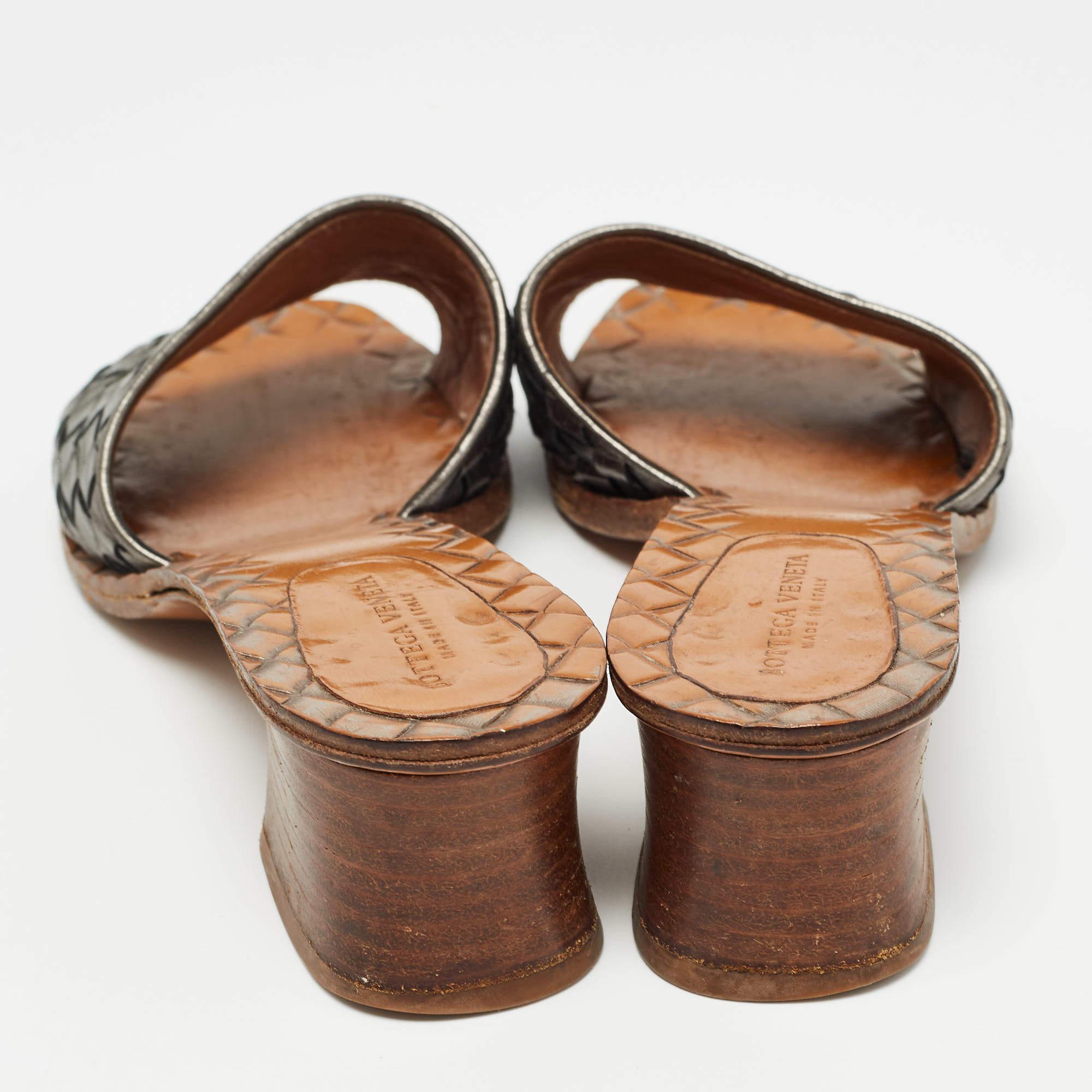Women's Bottega Veneta Metallic Intrecciato Leather Slides Size 36