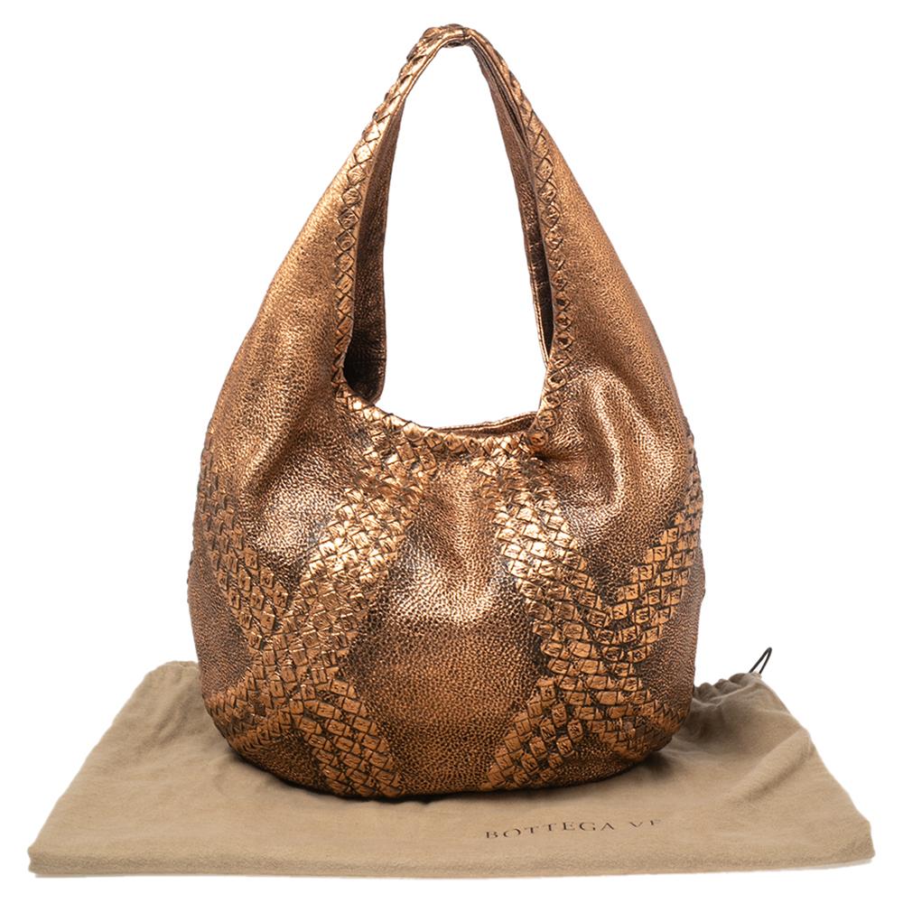 Bottega Veneta Metallic Rose Gold Leather Cervo Hobo 6