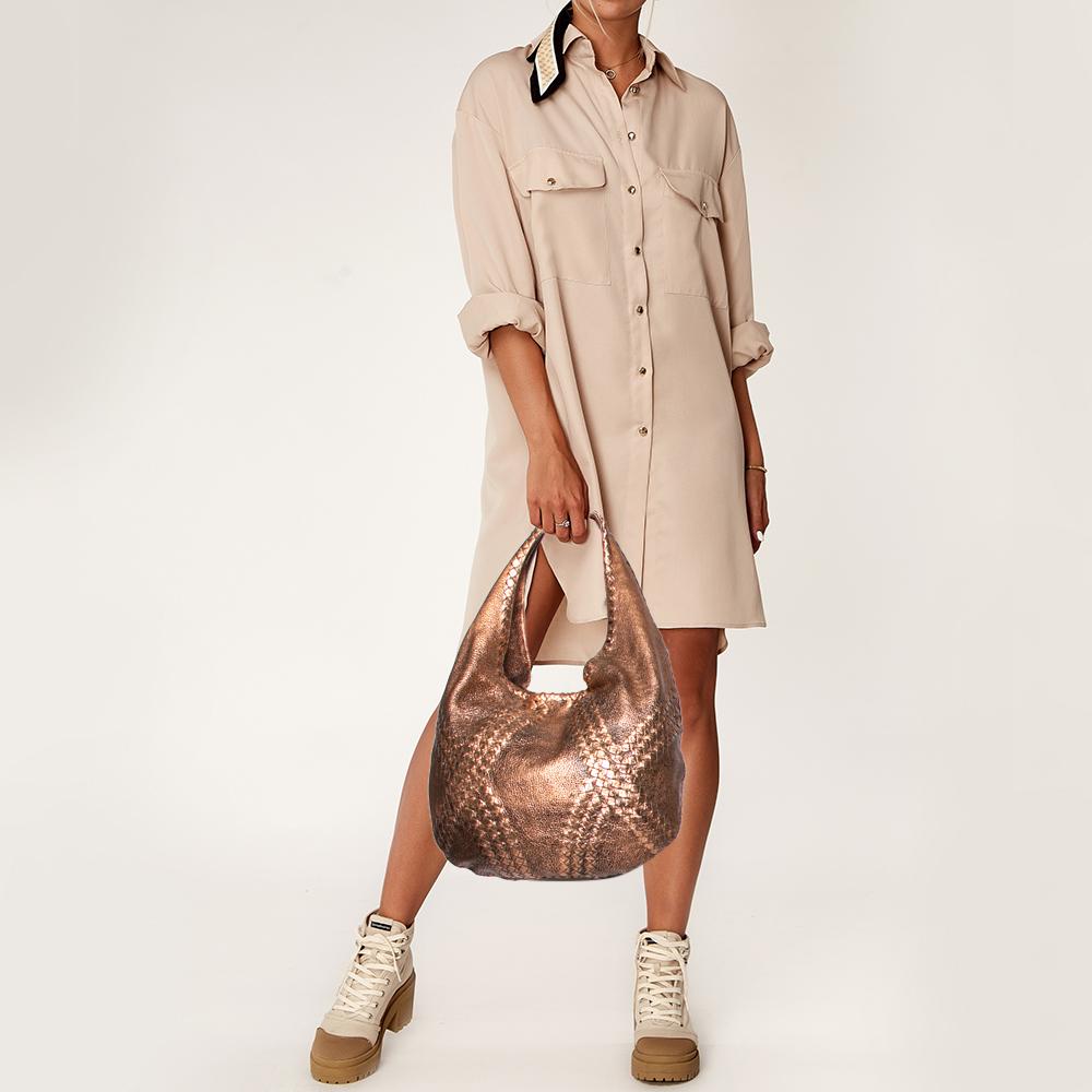 gold bottega bag