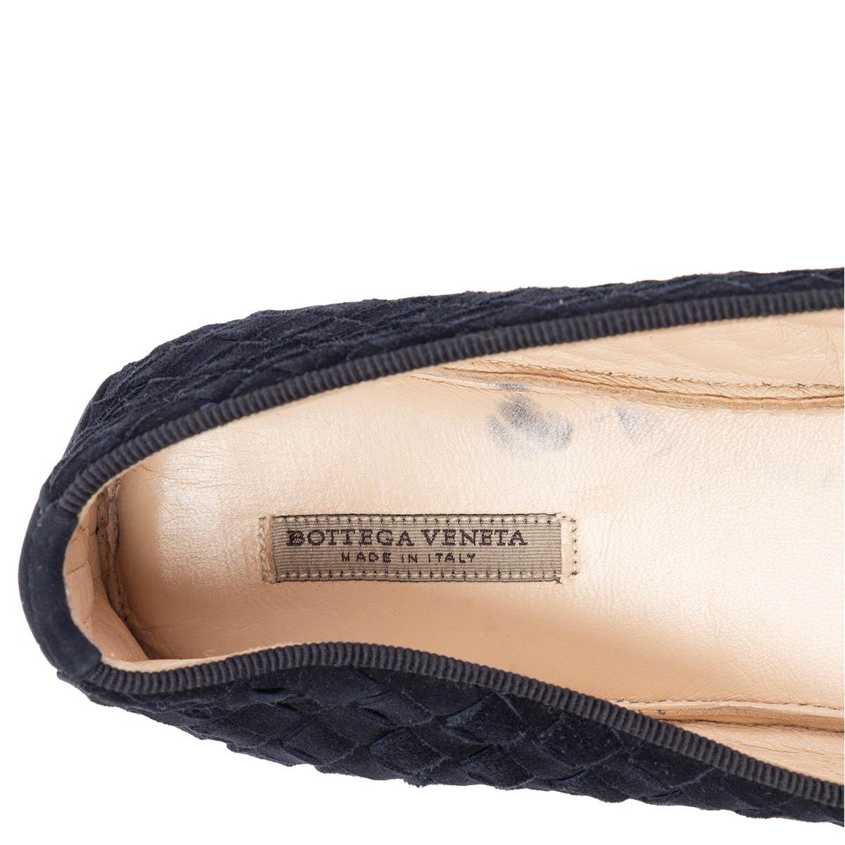 Black BOTTEGA VENETA midnight blue suede INTRECCIATO Flats Shoes 38.5 For Sale