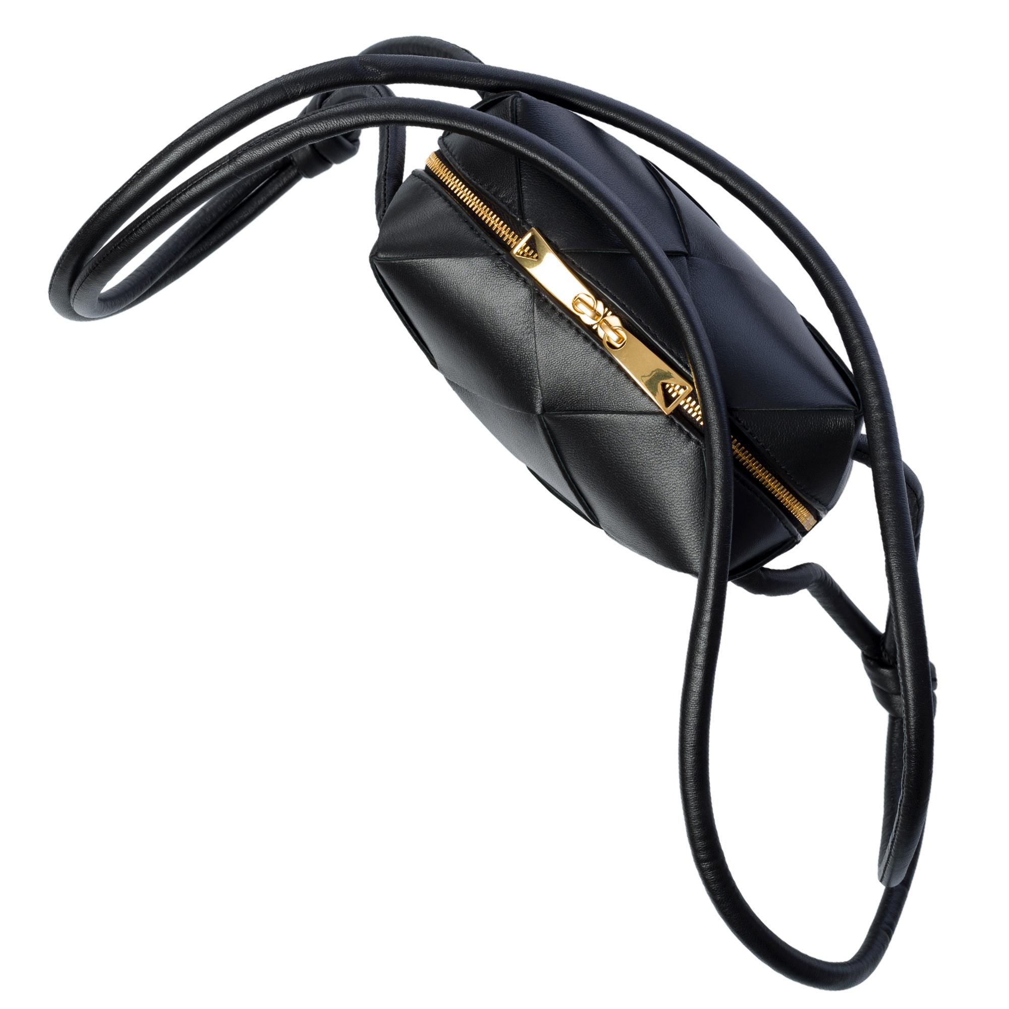 Bottega Veneta Mini Cassette shoulder bag in black lambskin , GHW 6