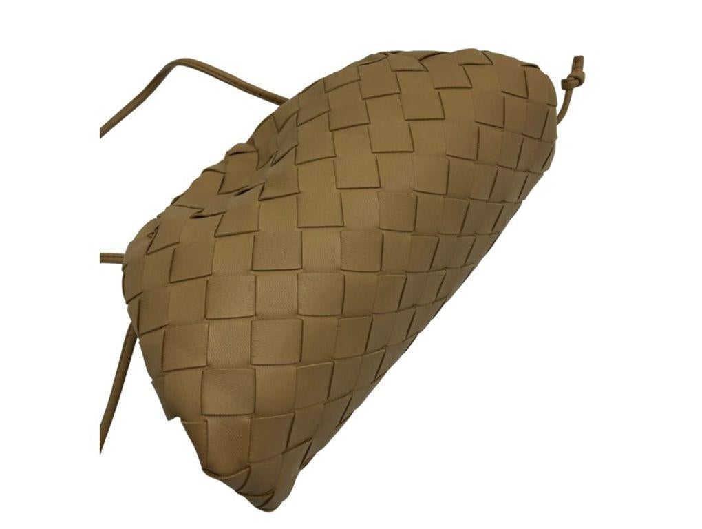 Women's or Men's Bottega Veneta Mini Pouch - Sandalwood For Sale