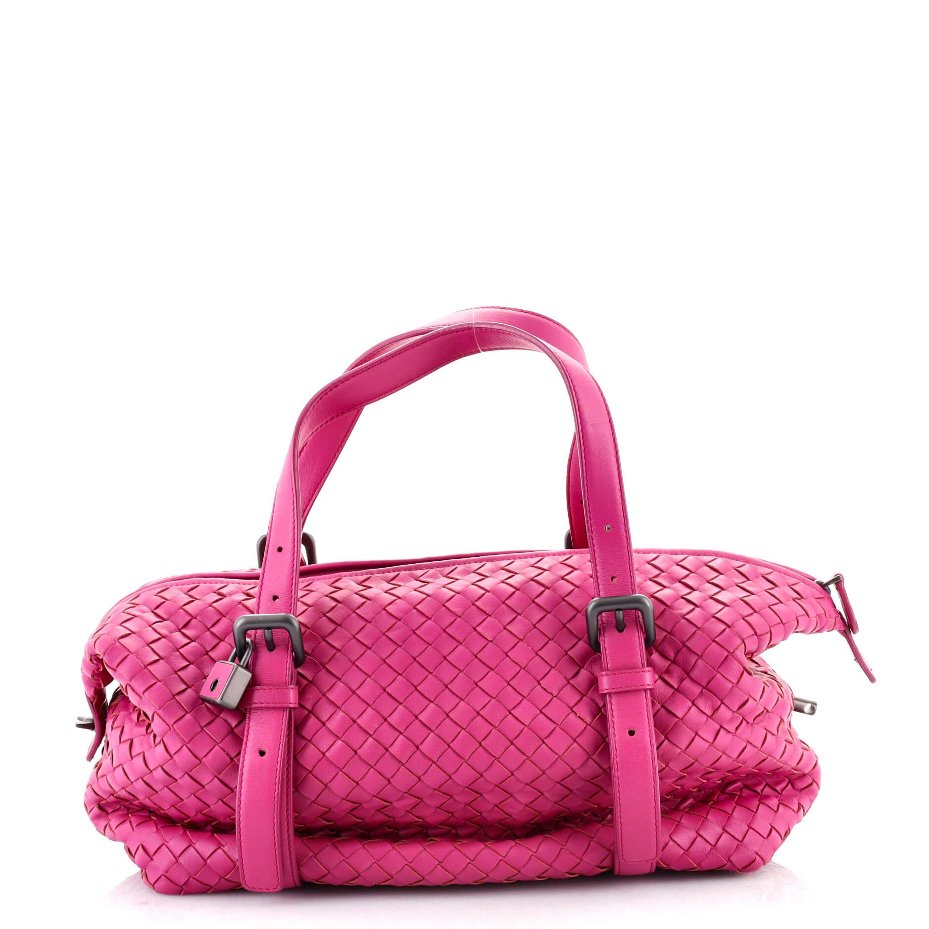 Pink Bottega Veneta Montaigne Shoulder Bag Intrecciato Nappa Medium