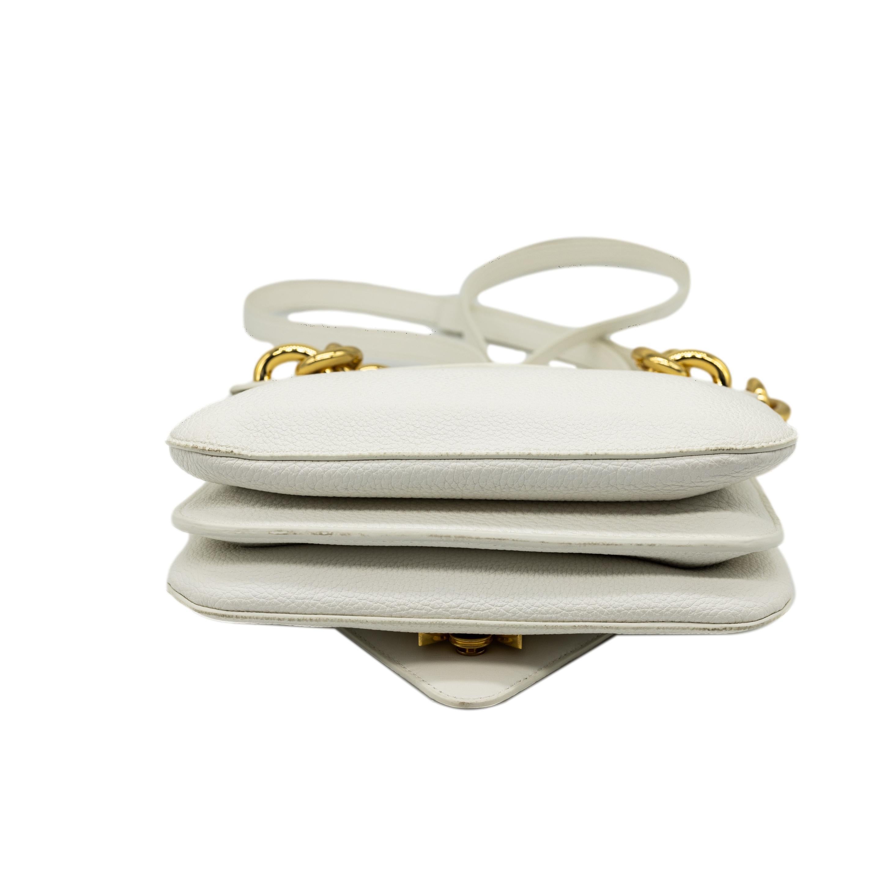 Bottega Veneta Umhängetasche mit montiertem Umschlag aus weißem Leder mit Griff oben im Angebot 3