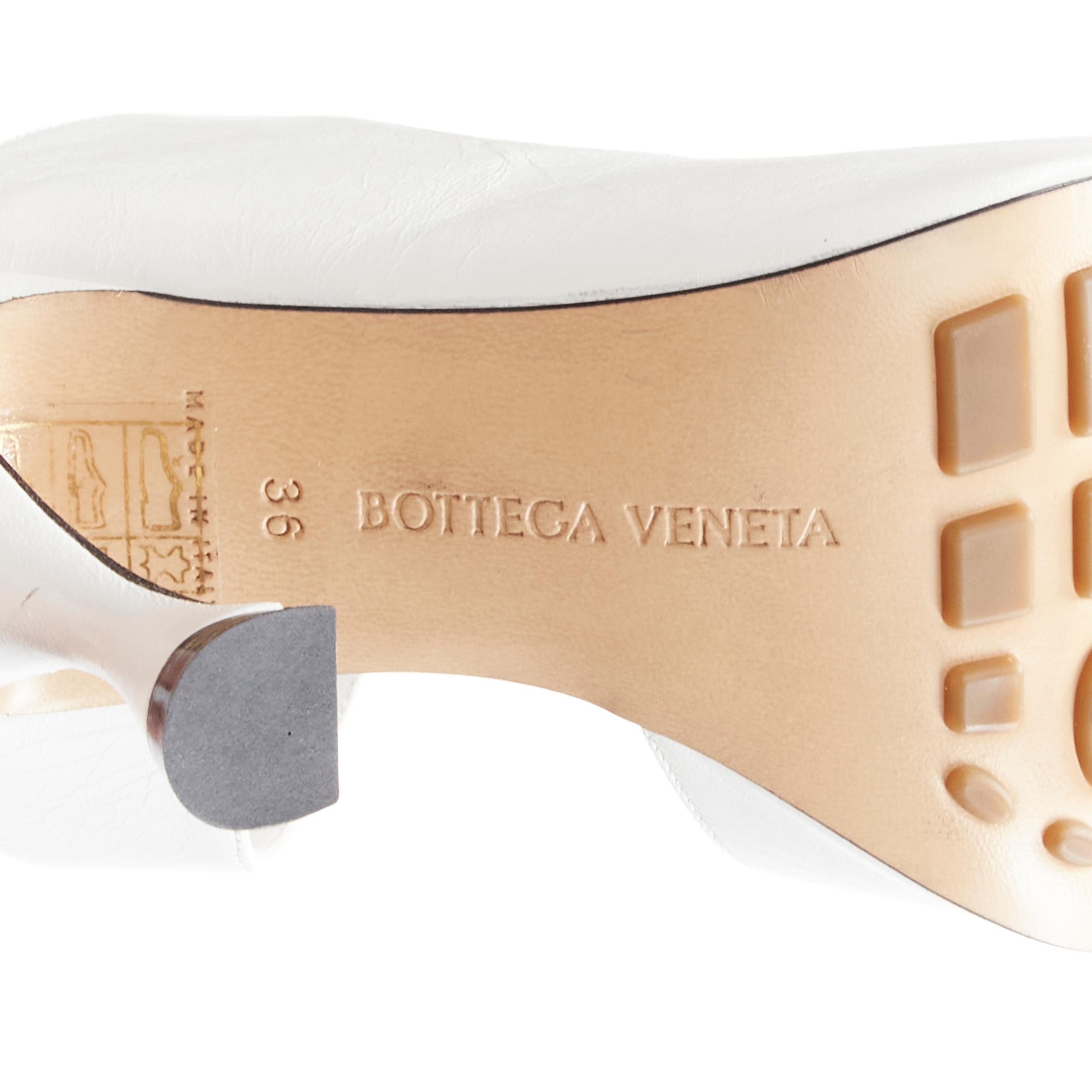 BOTTEGA VENETA Mule 90 optic white crunch lux leather square toe sandal EU36 For Sale 2