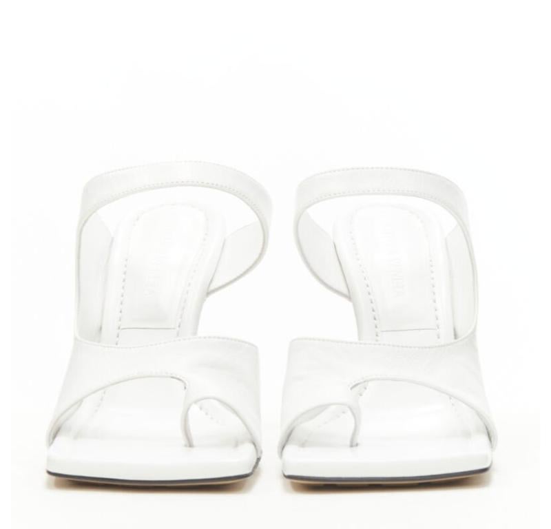BOTTEGA VENETA Mule 90 optic white crunch lux leather square toe sandal EU36 In Excellent Condition In Hong Kong, NT