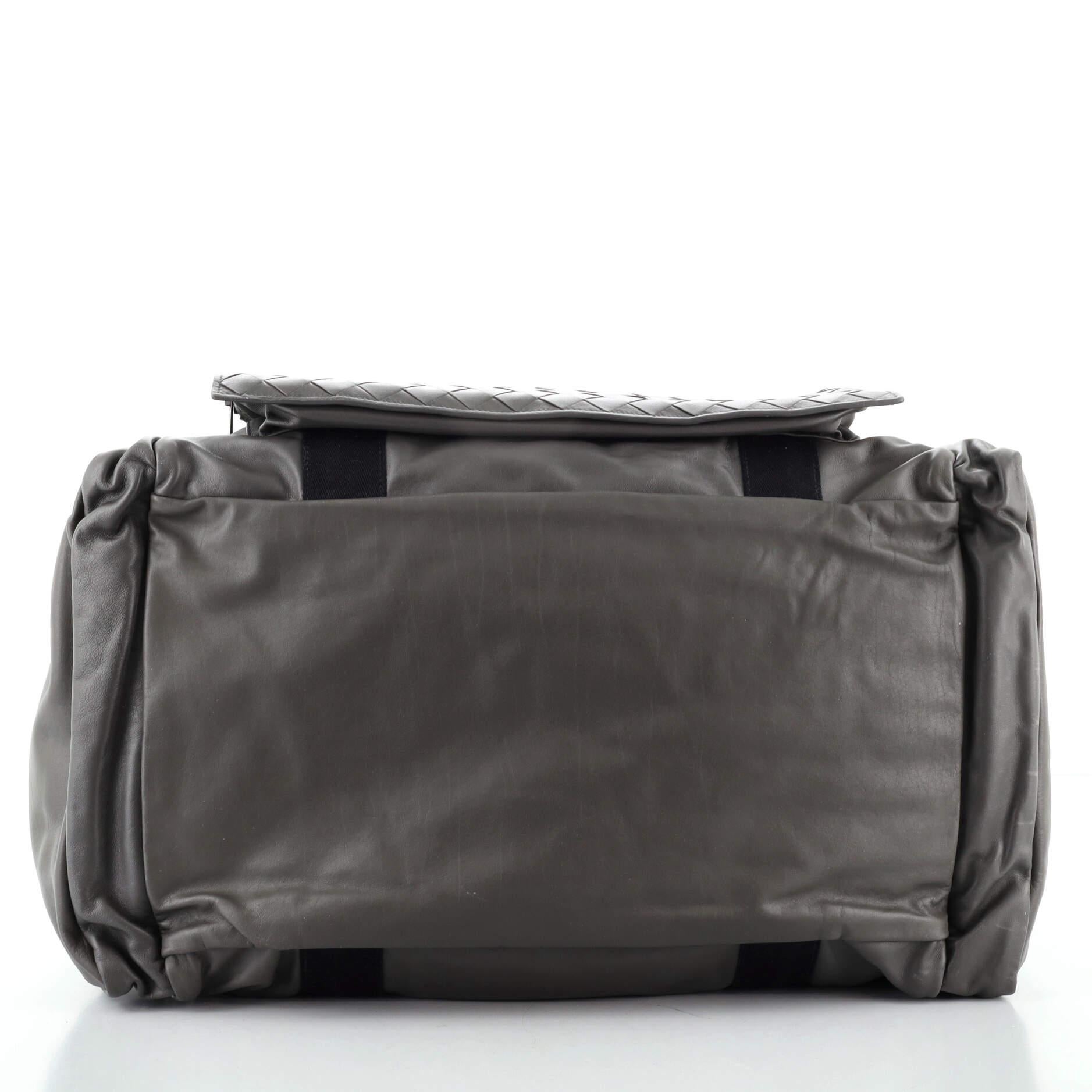 Women's or Men's Bottega Veneta Multi Pocket Duffle Leather with Intrecciato Detail Large
