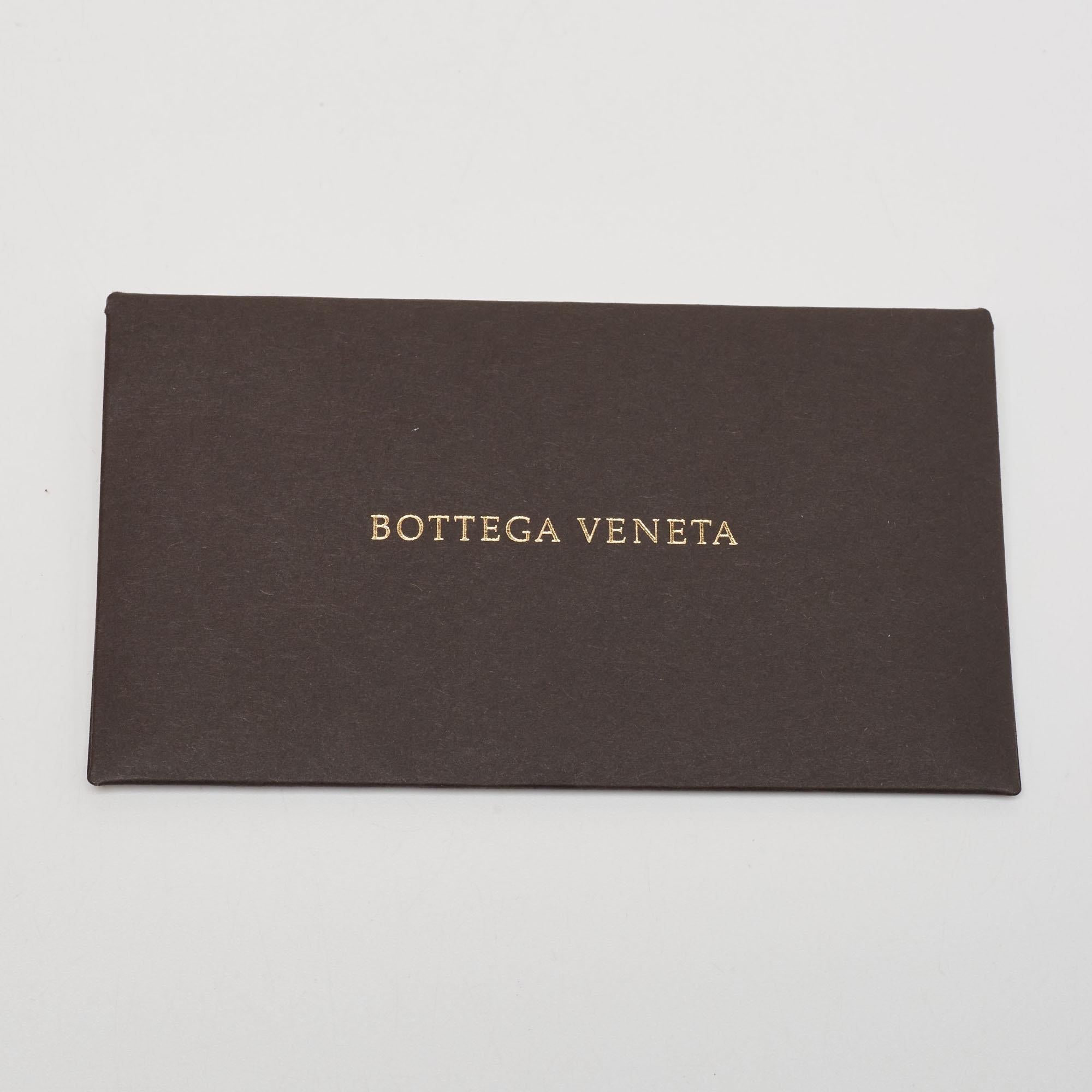 Bottega Veneta Fourre-tout à rabat en nylon multicolore avec touches de papier Pour femmes en vente