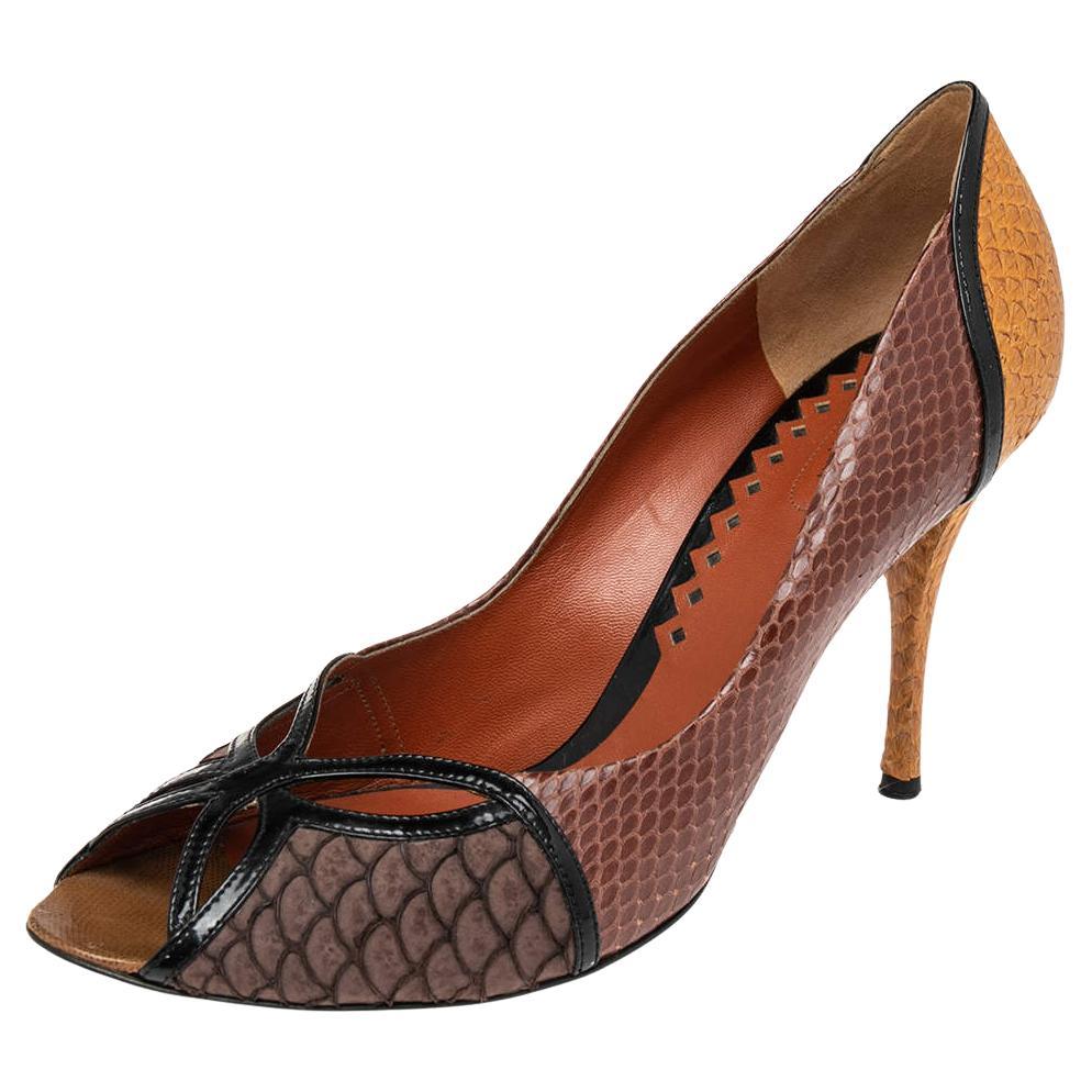 Bottega Veneta Multicolor Snakeskin Embossed Leather And Patent Leather Peep Toe For Sale