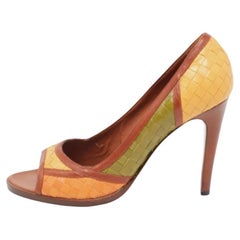 Escarpins Bottega Veneta à bout ouvert en cuir tissé multicolore, taille 40