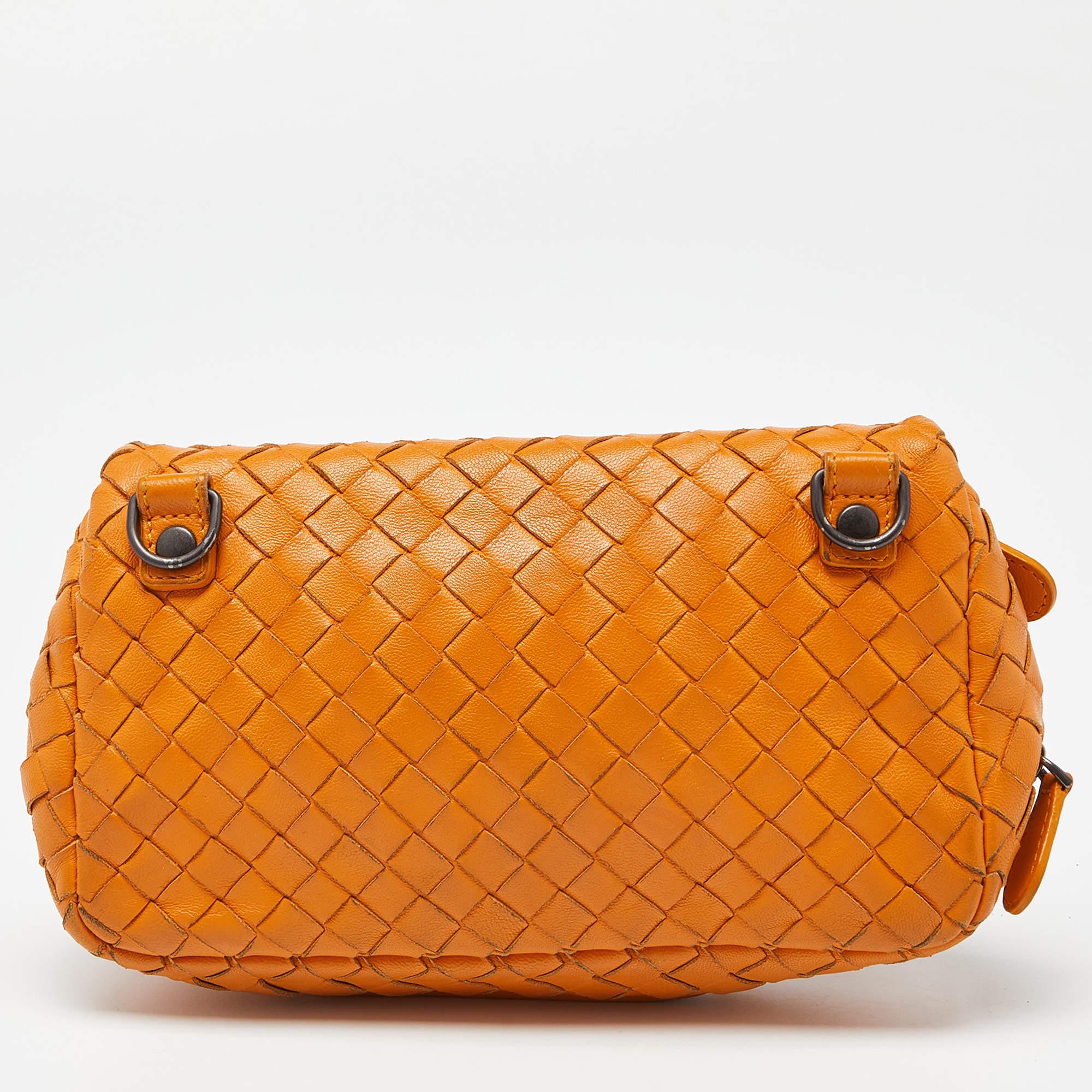 Bottega Veneta Mustard Intrecciato Leather Flap Chain Bag In Fair Condition For Sale In Dubai, Al Qouz 2