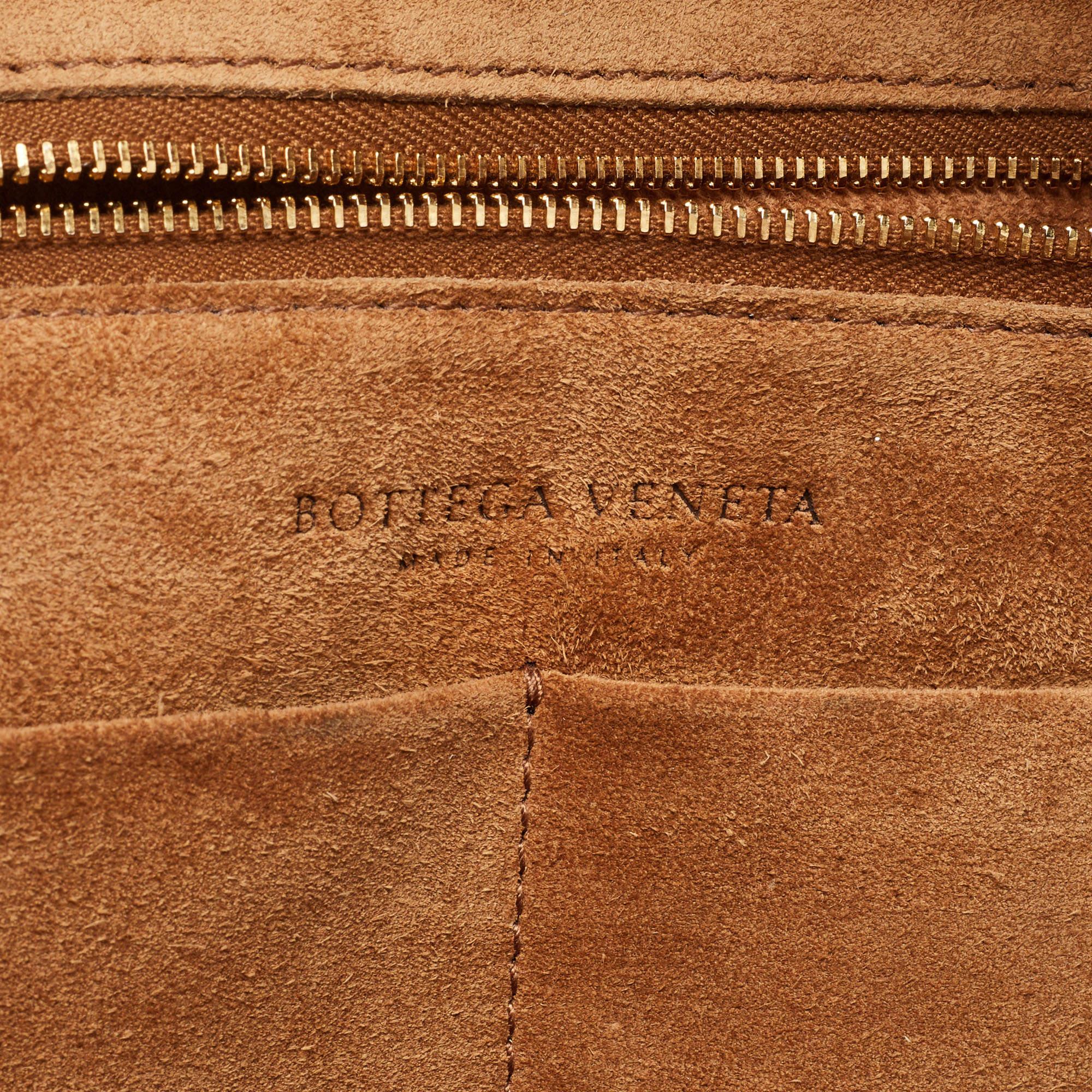 Bottega Veneta Senffarbene Arco-Tasche aus Leder im Angebot 10