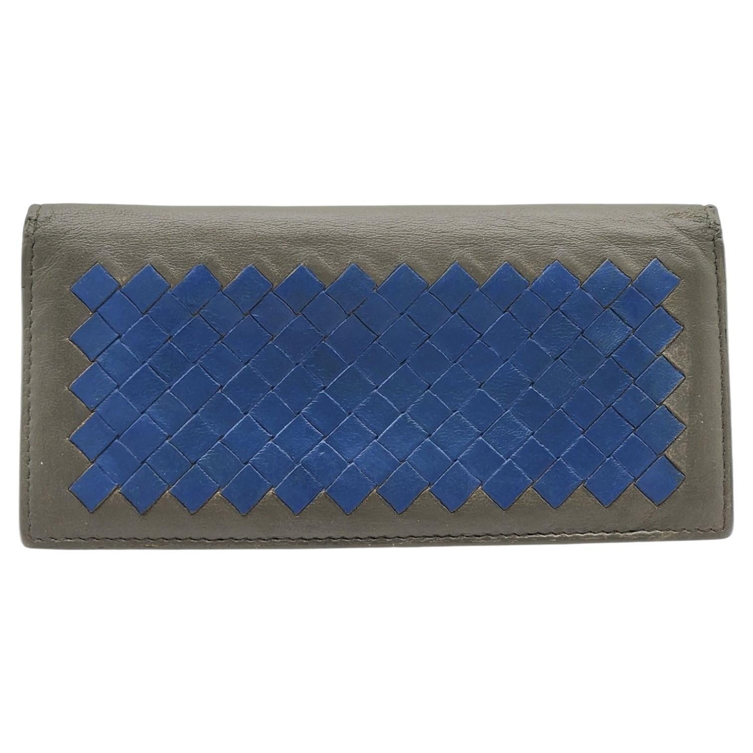Portafoglio Bottega Veneta Nappa Intrecciato Bi-Fold in Grigio Blu in vendita