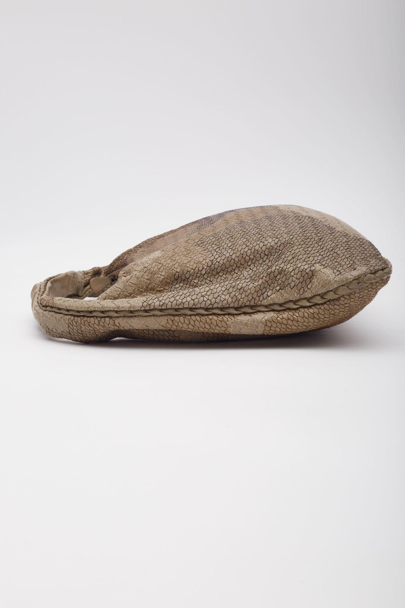 Bottega Veneta Nappa Intrecciato Embroidered Maxi Hobo Bag For Sale 2