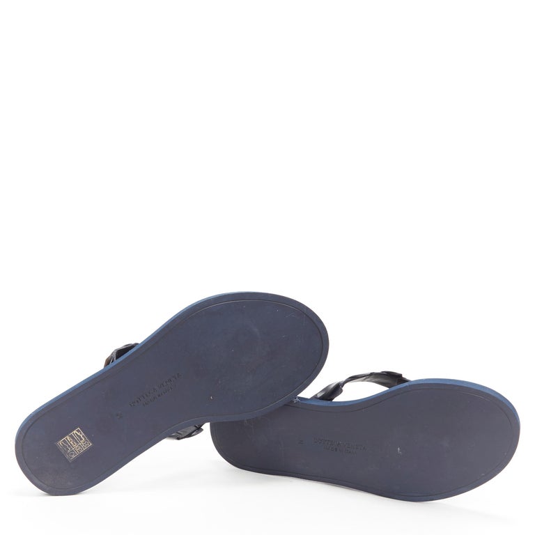 BOTTEGA VENETA navy blue alligator leather thong flip flop summer 