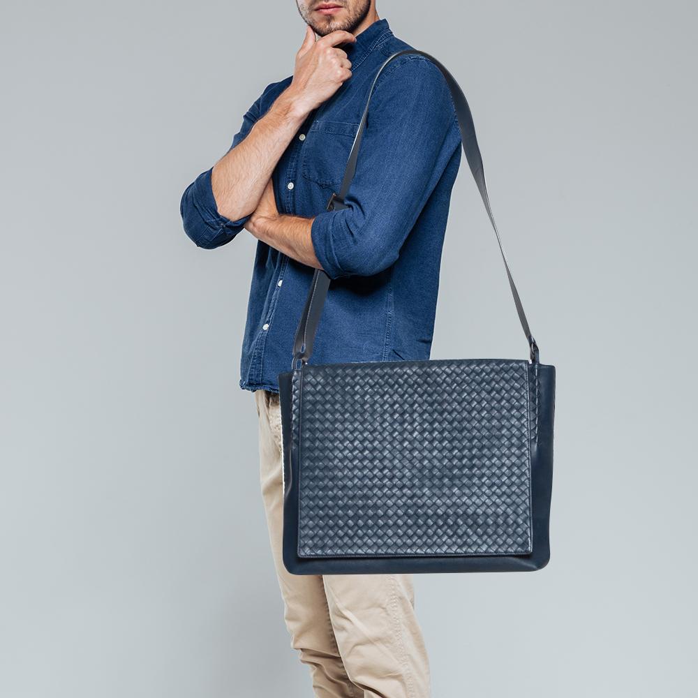 bottega veneta messenger bag